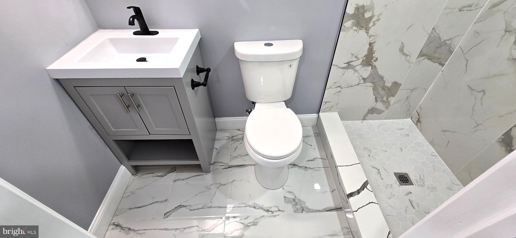 GREEKTOWN - Residential