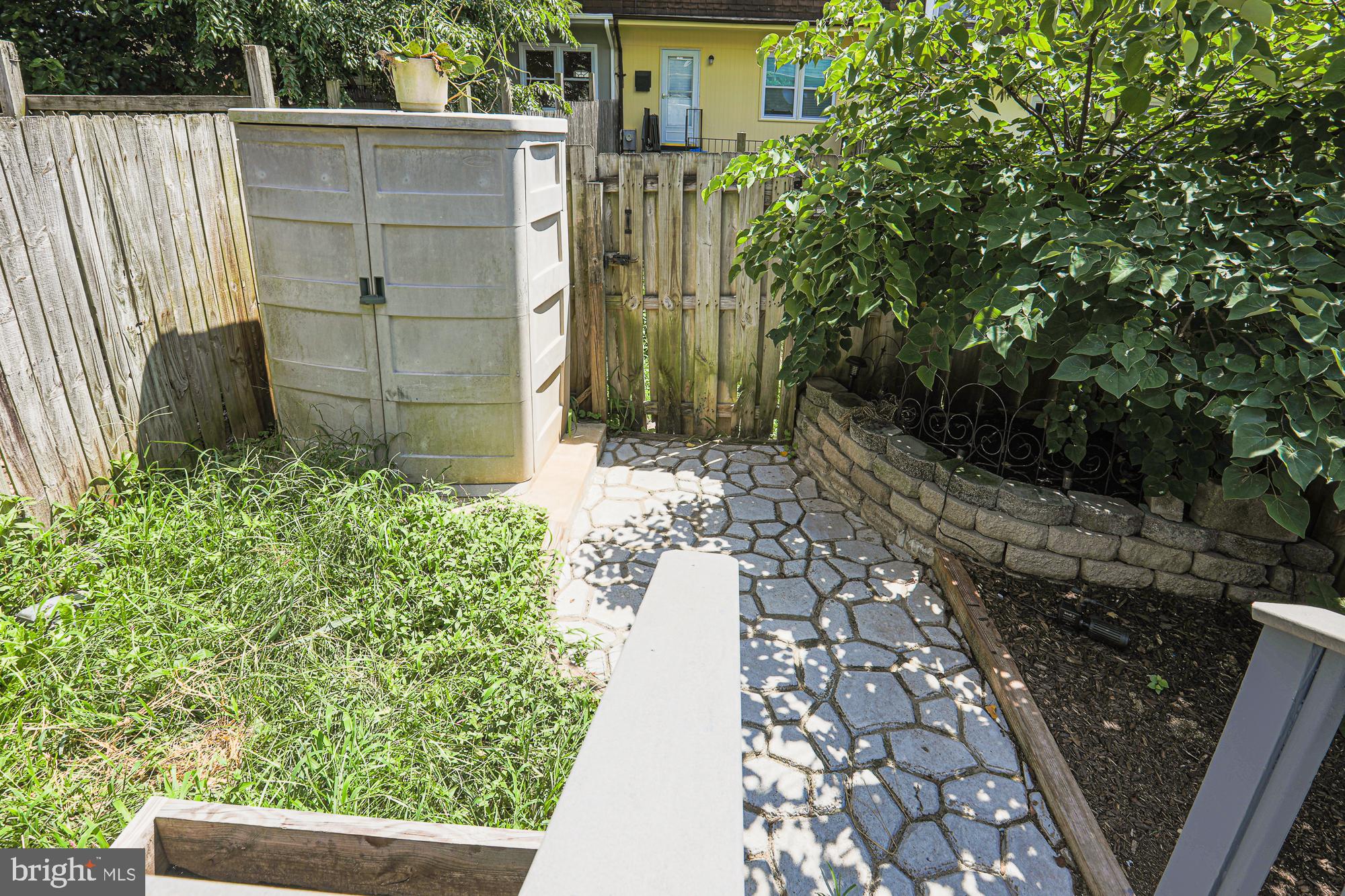 BELMONT SOUTH - Residential Lease