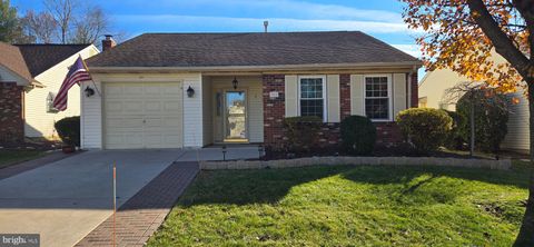 Apartment For Sale - 117 Carriage Hill Court<br/> COLUMBUS, NJ 08022