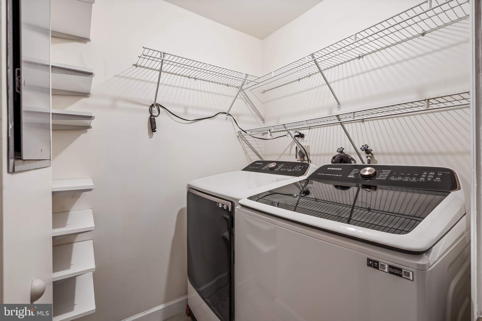 FAIRLINGTON MEADOWS - Residential