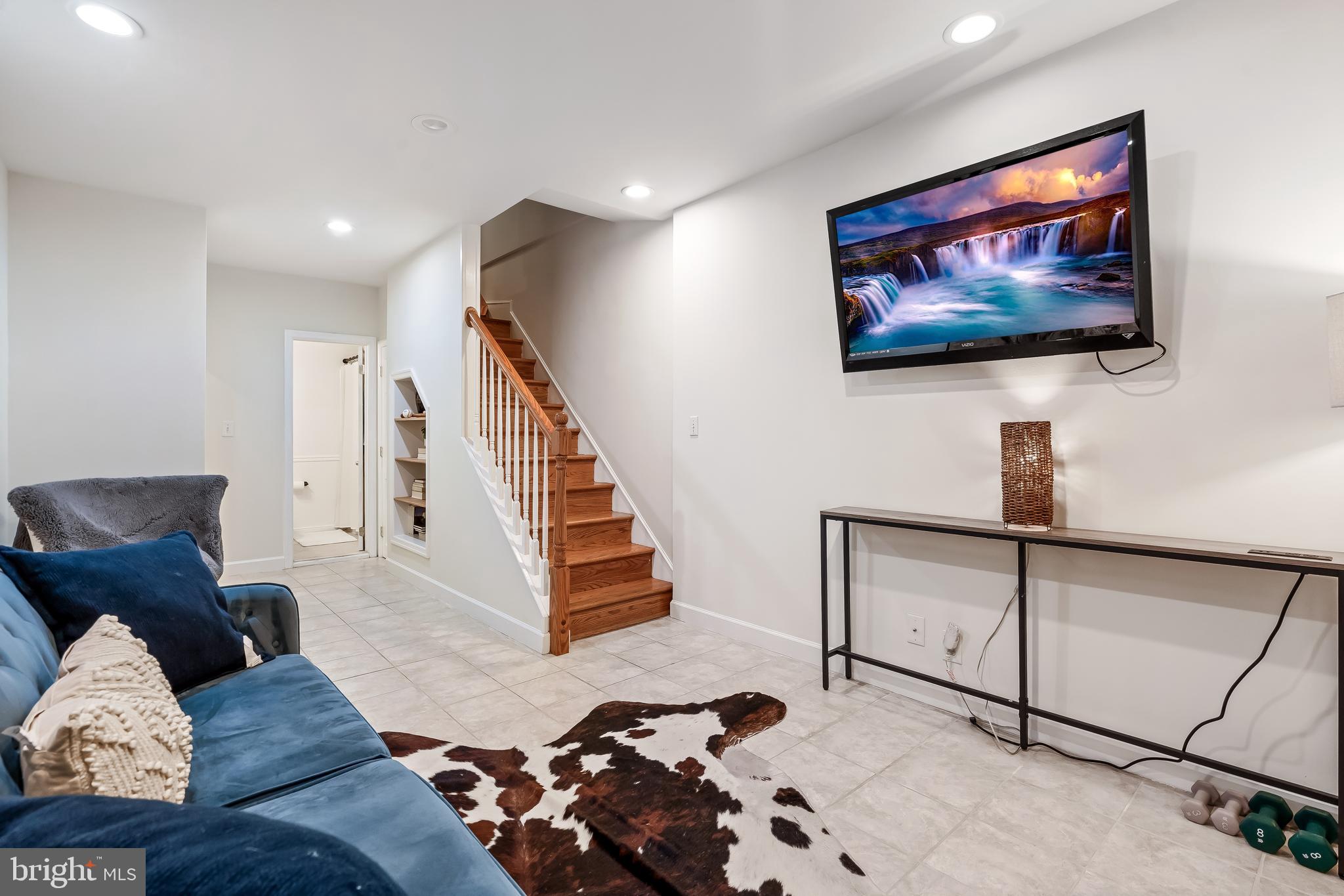 FAIRLINGTON MEADOWS - Residential