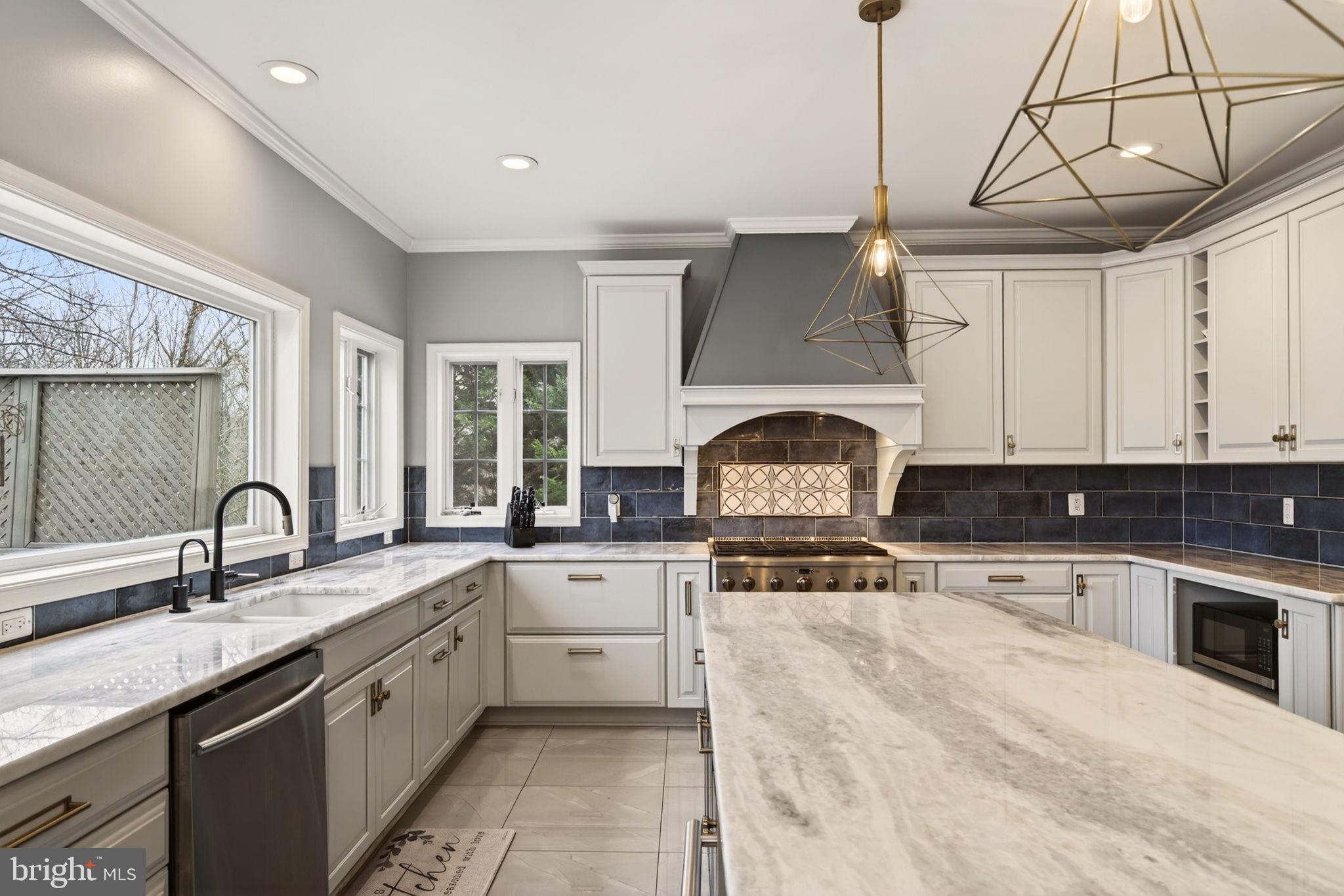 POHICK ESTATES - Residential