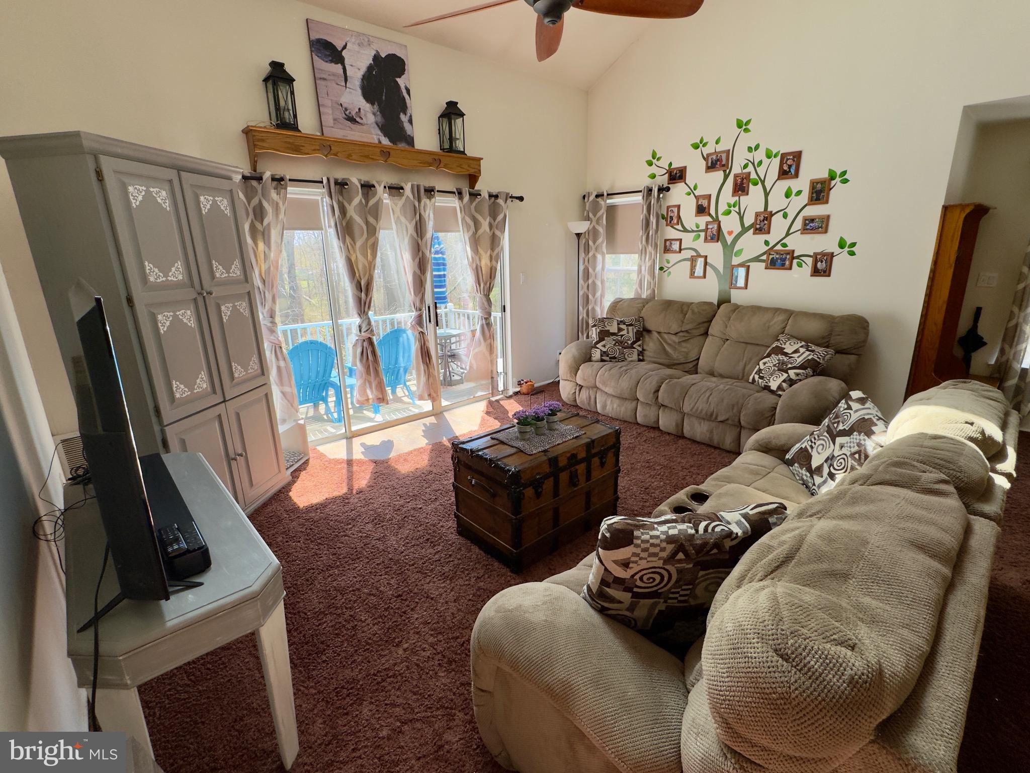 1306 SQUIRREL ROAD