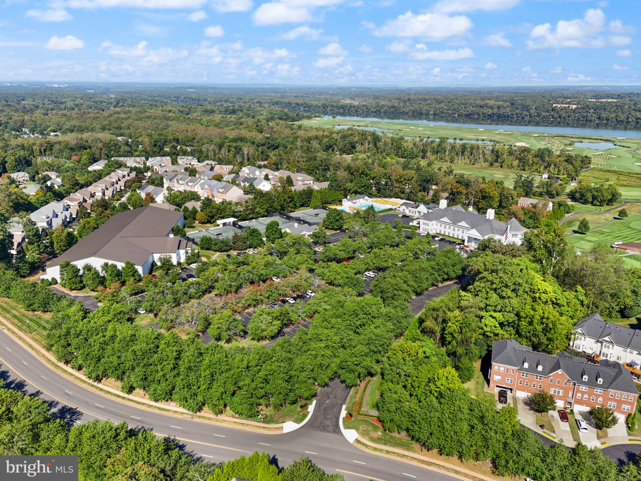 LOWES ISLAND - Residential