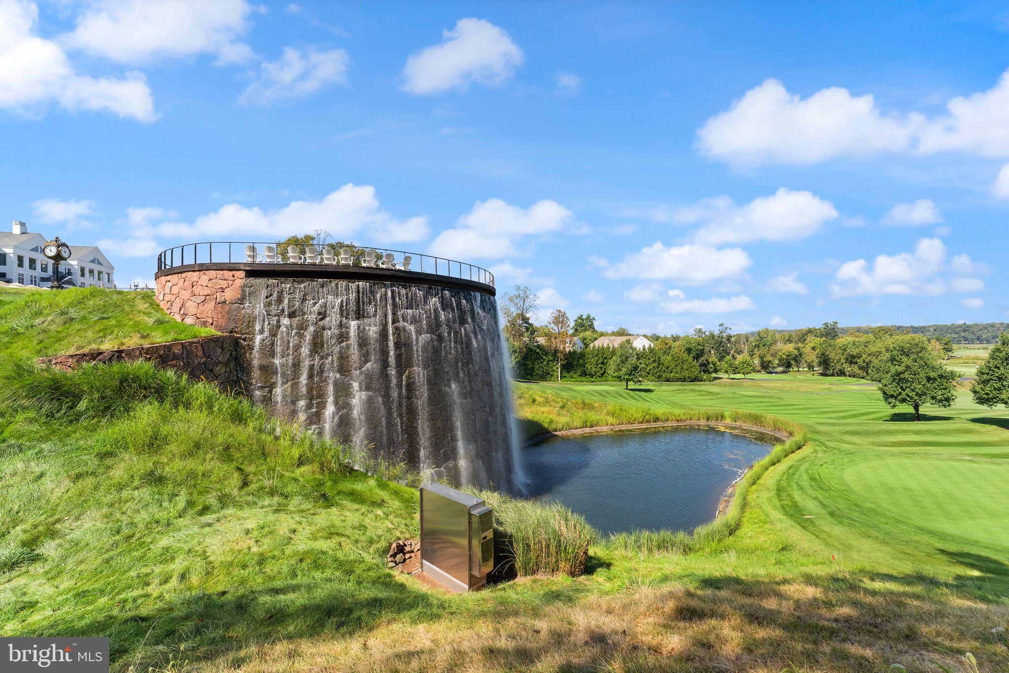 LOWES ISLAND - Residential
