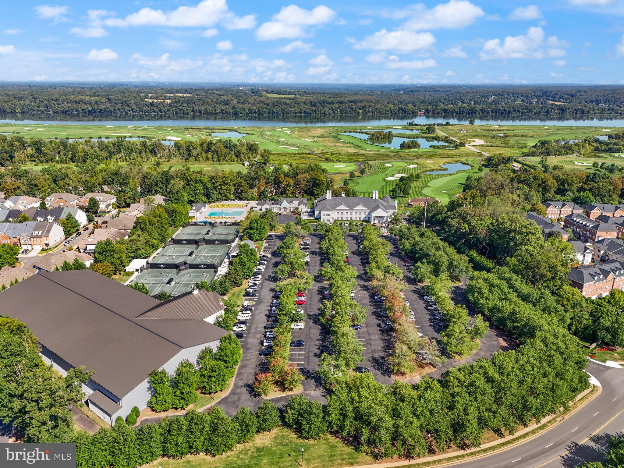 LOWES ISLAND - Residential