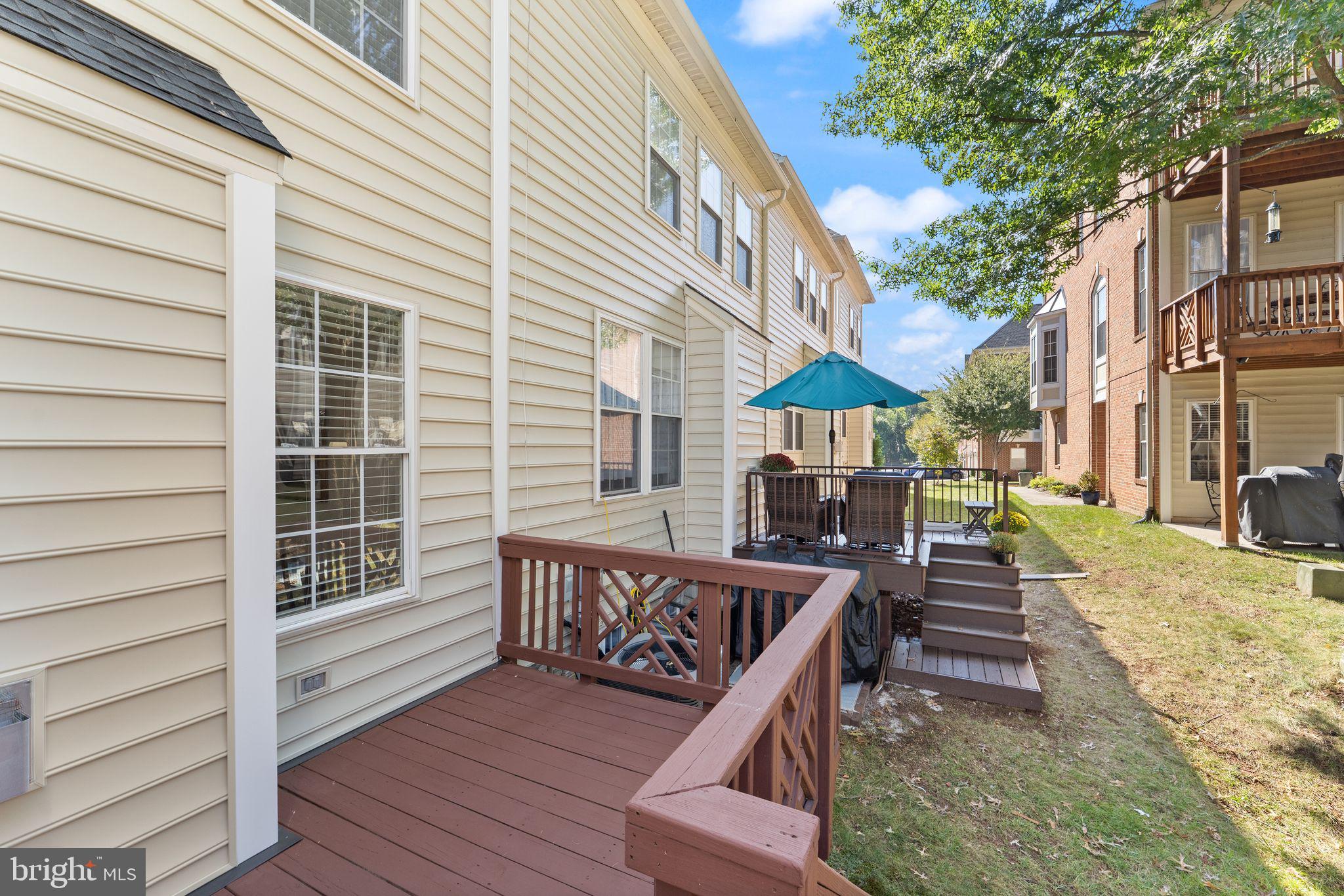 LOWES ISLAND - Residential