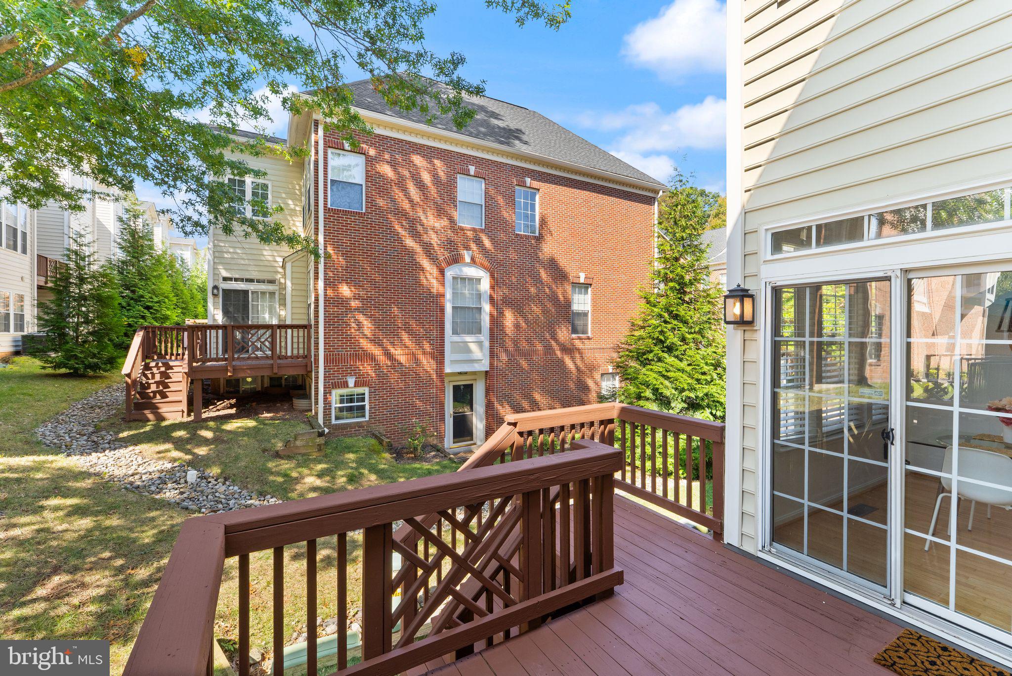 LOWES ISLAND - Residential