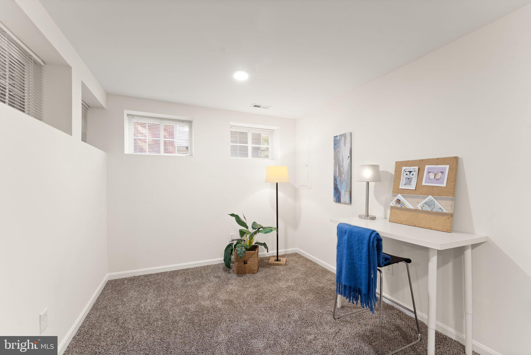 LOWES ISLAND - Residential