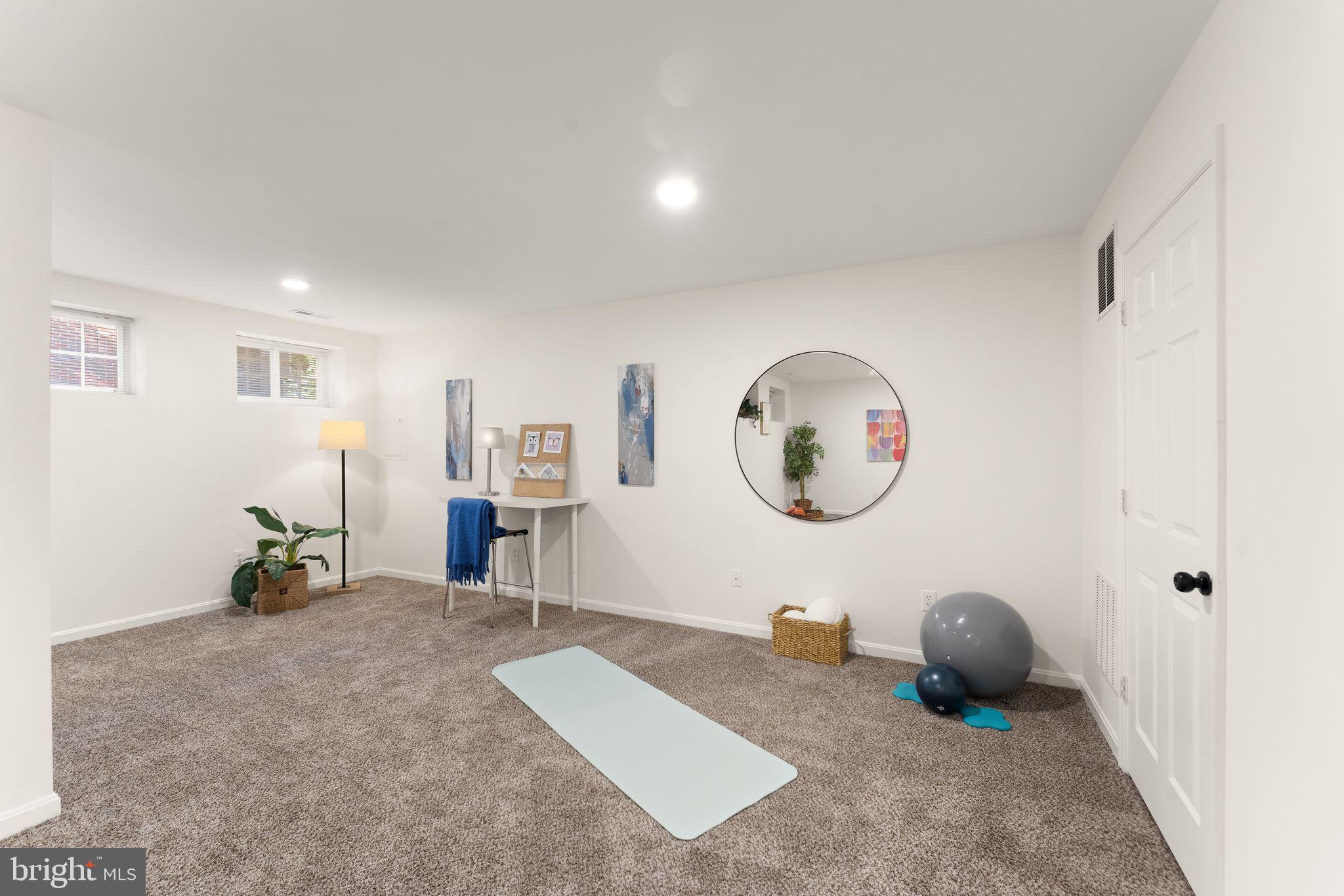 LOWES ISLAND - Residential