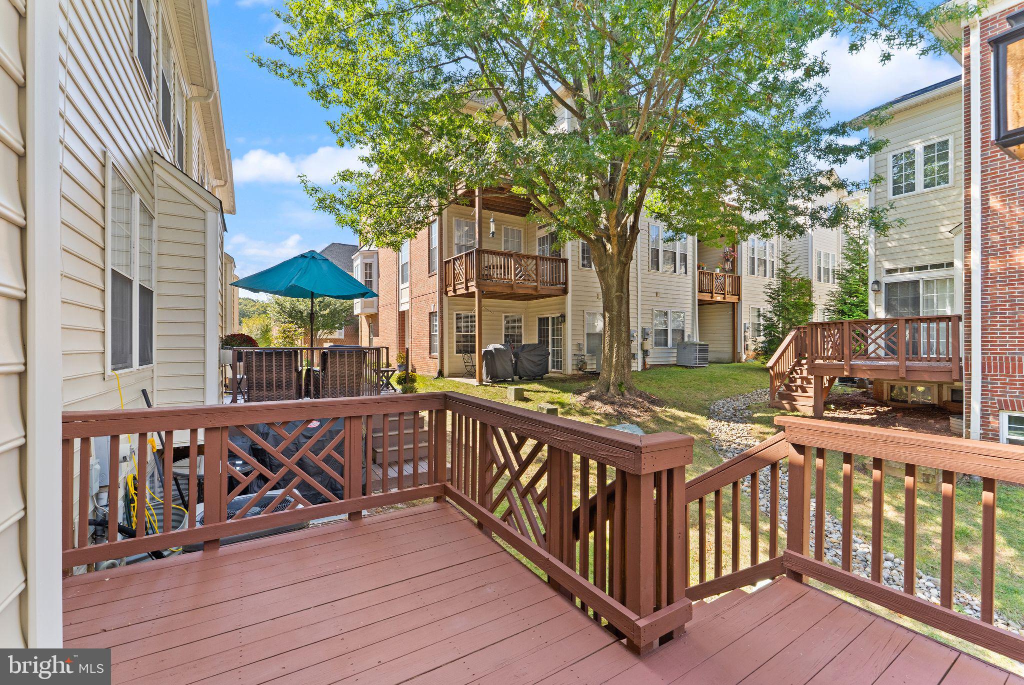 LOWES ISLAND - Residential