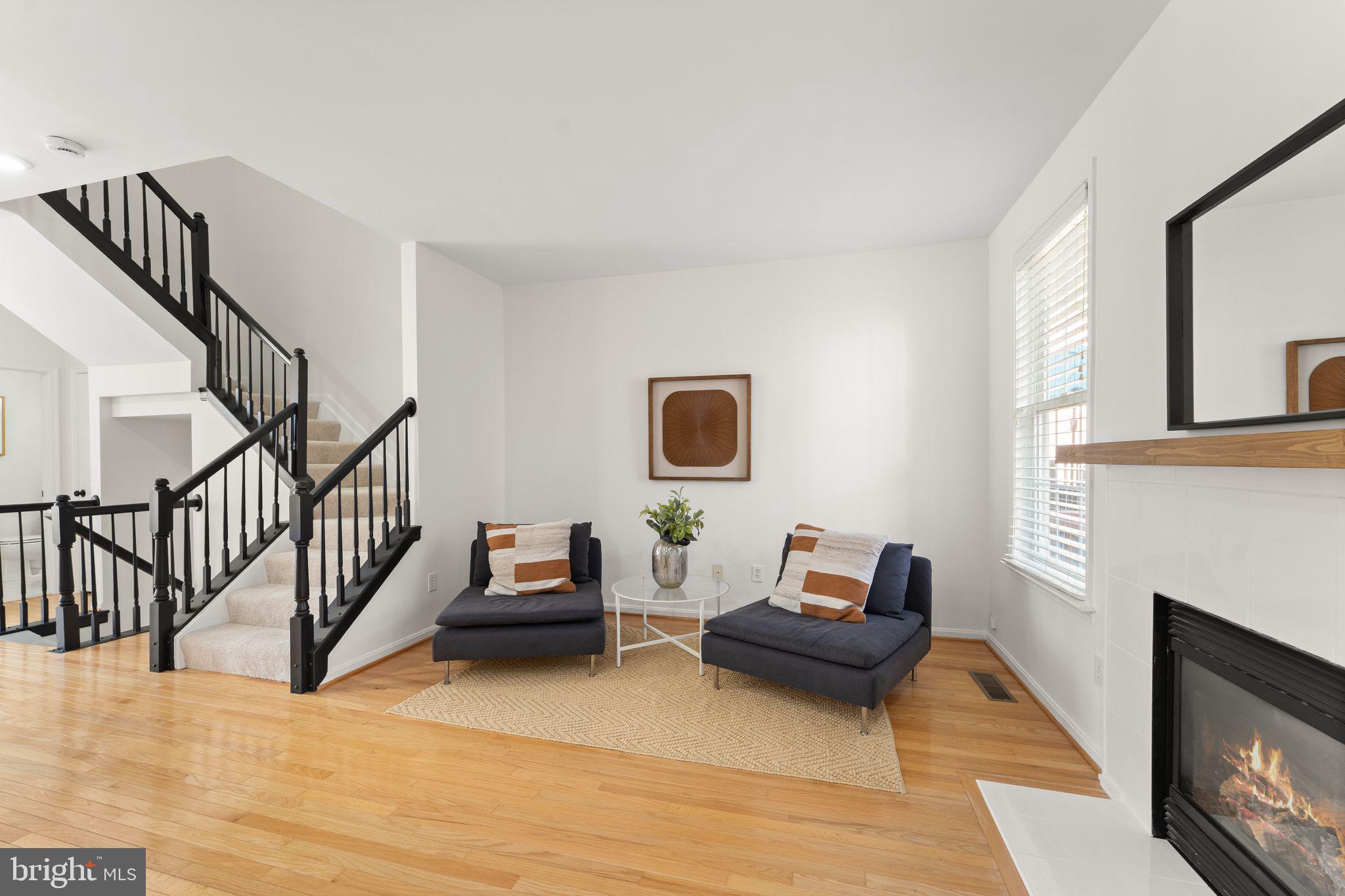 LOWES ISLAND - Residential