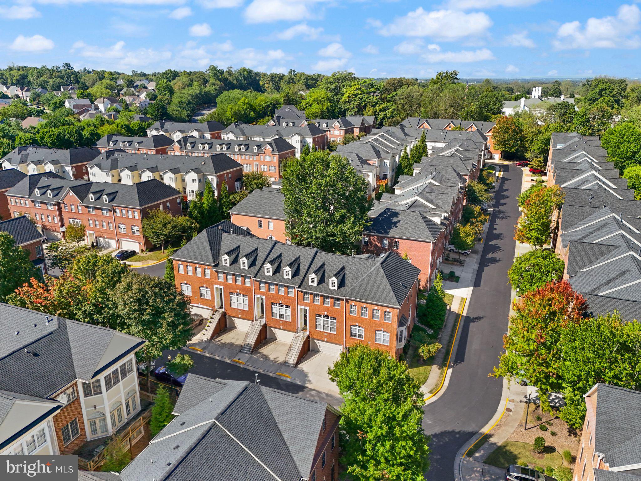 LOWES ISLAND - Residential