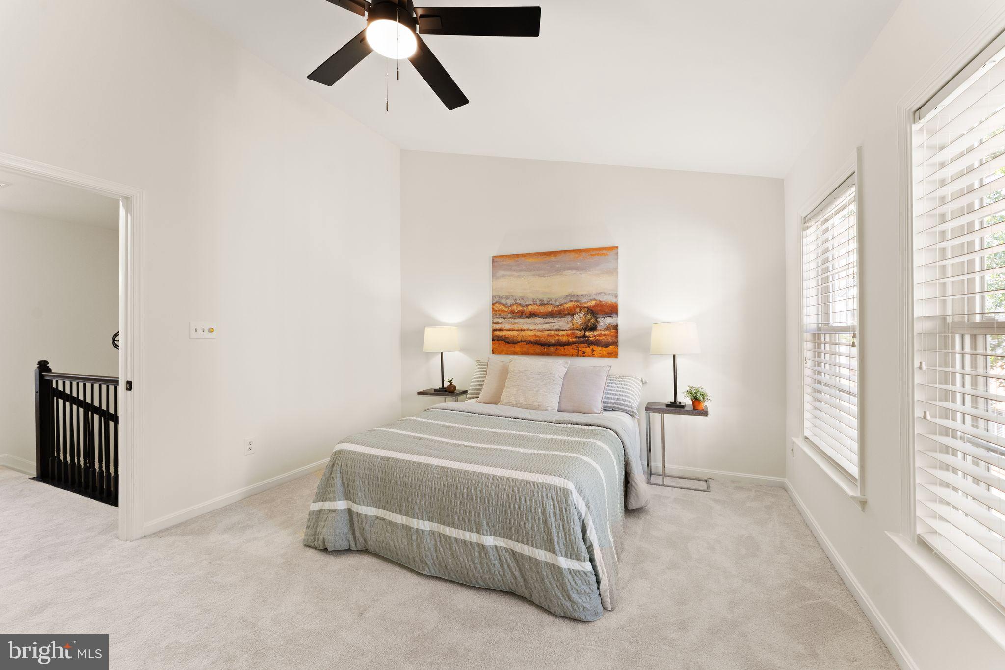 LOWES ISLAND - Residential