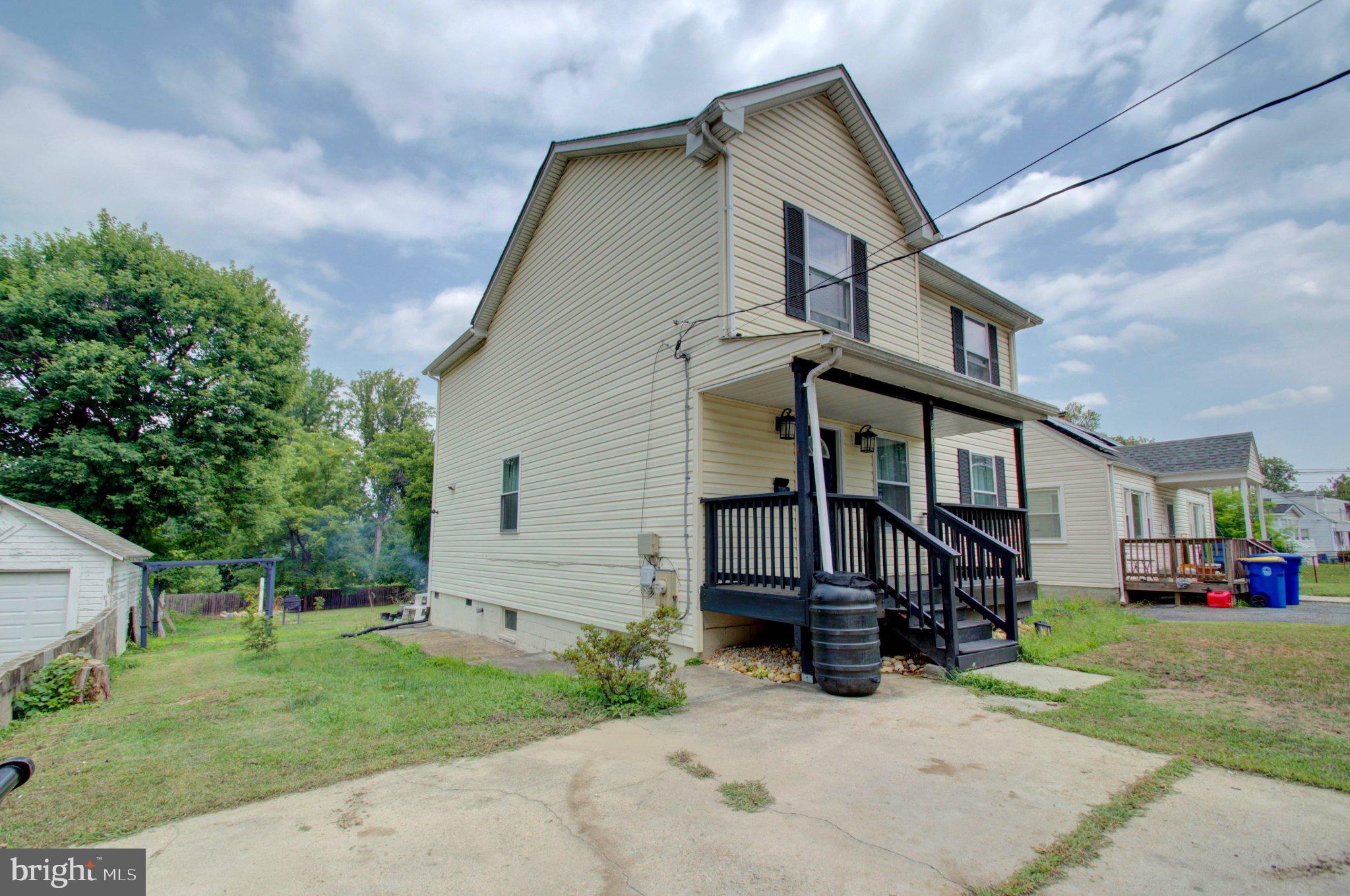 6708 BOXWOOD