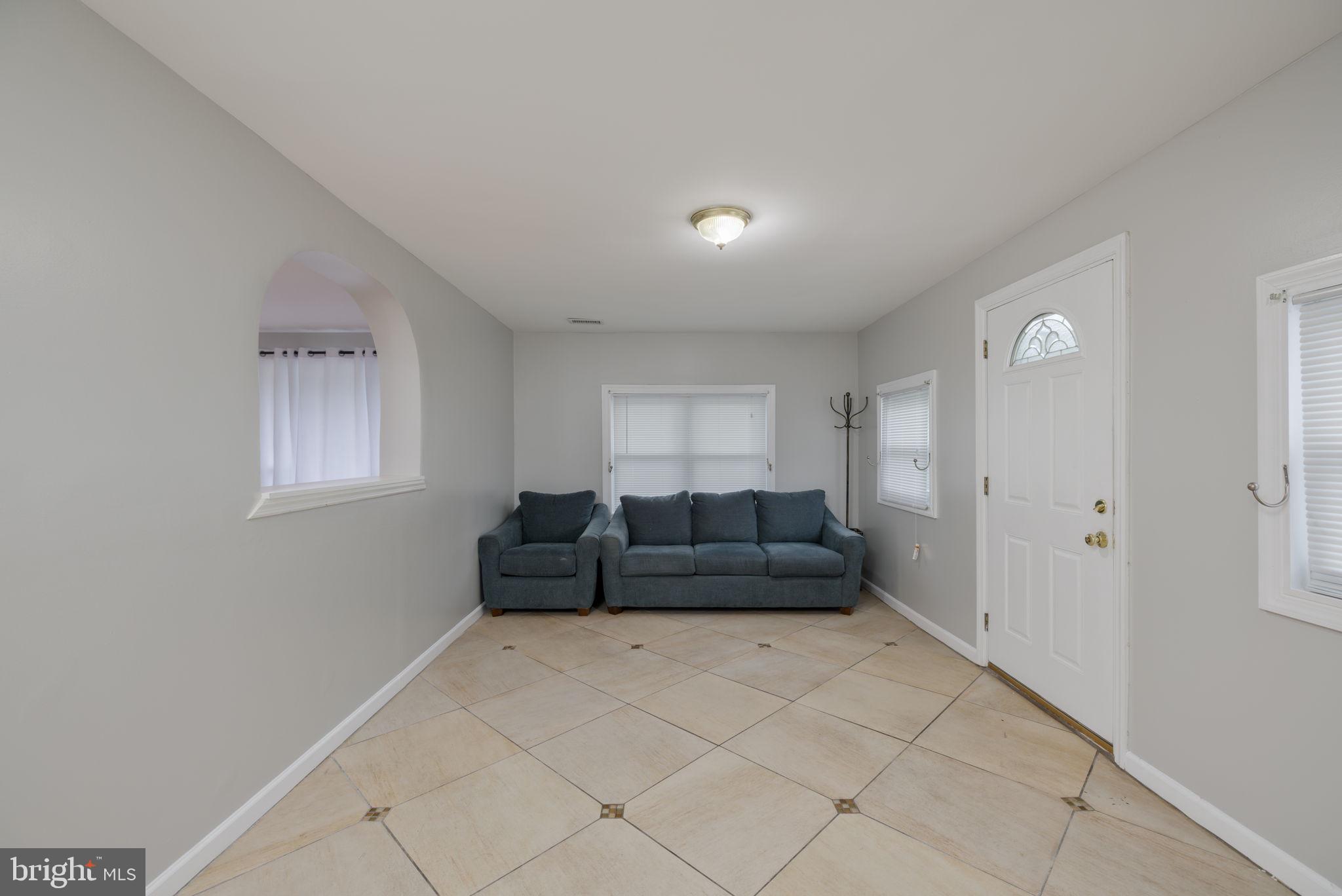 ROSE HILL FARMS - Residential Lease