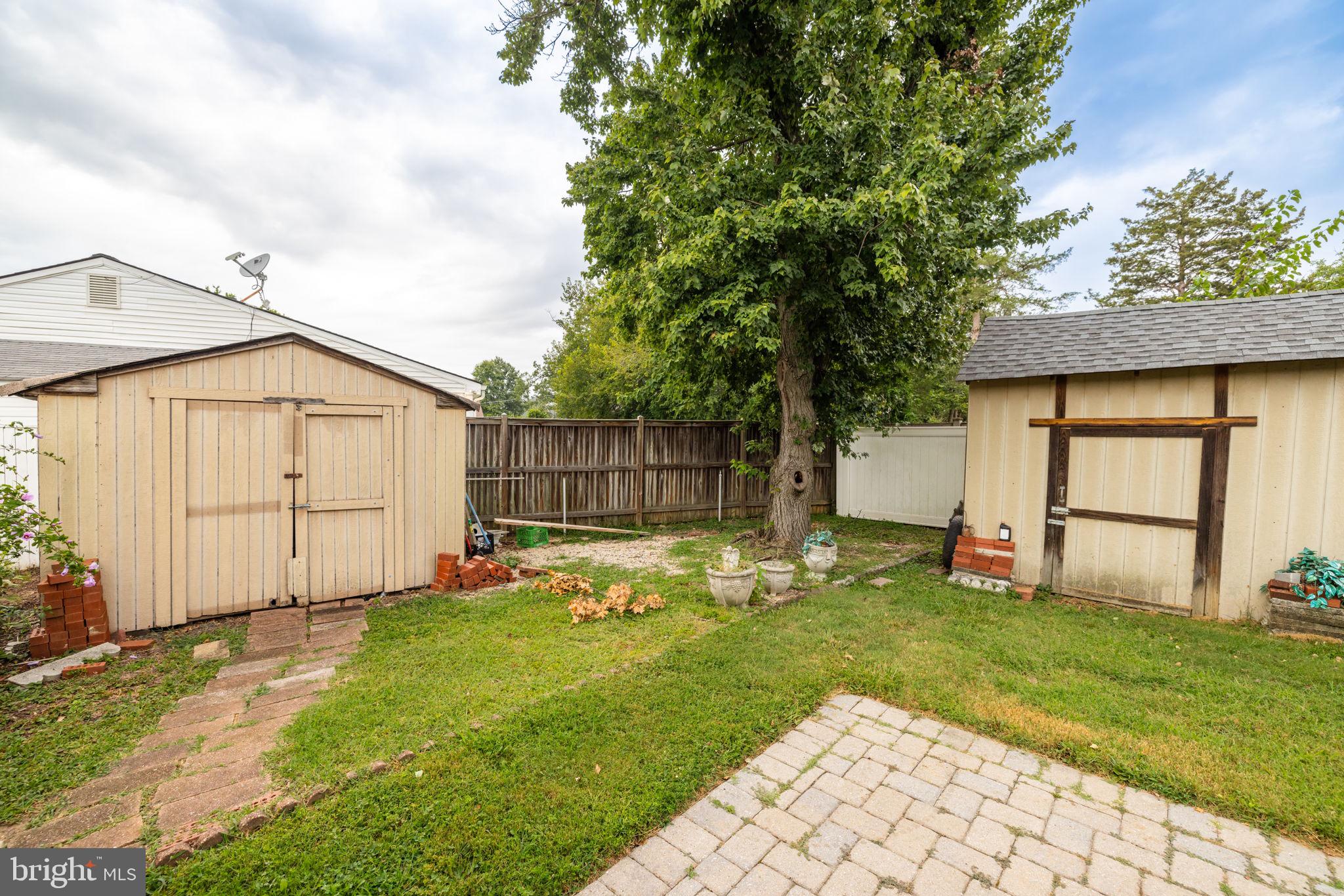 ROSE HILL FARMS - Residential Lease