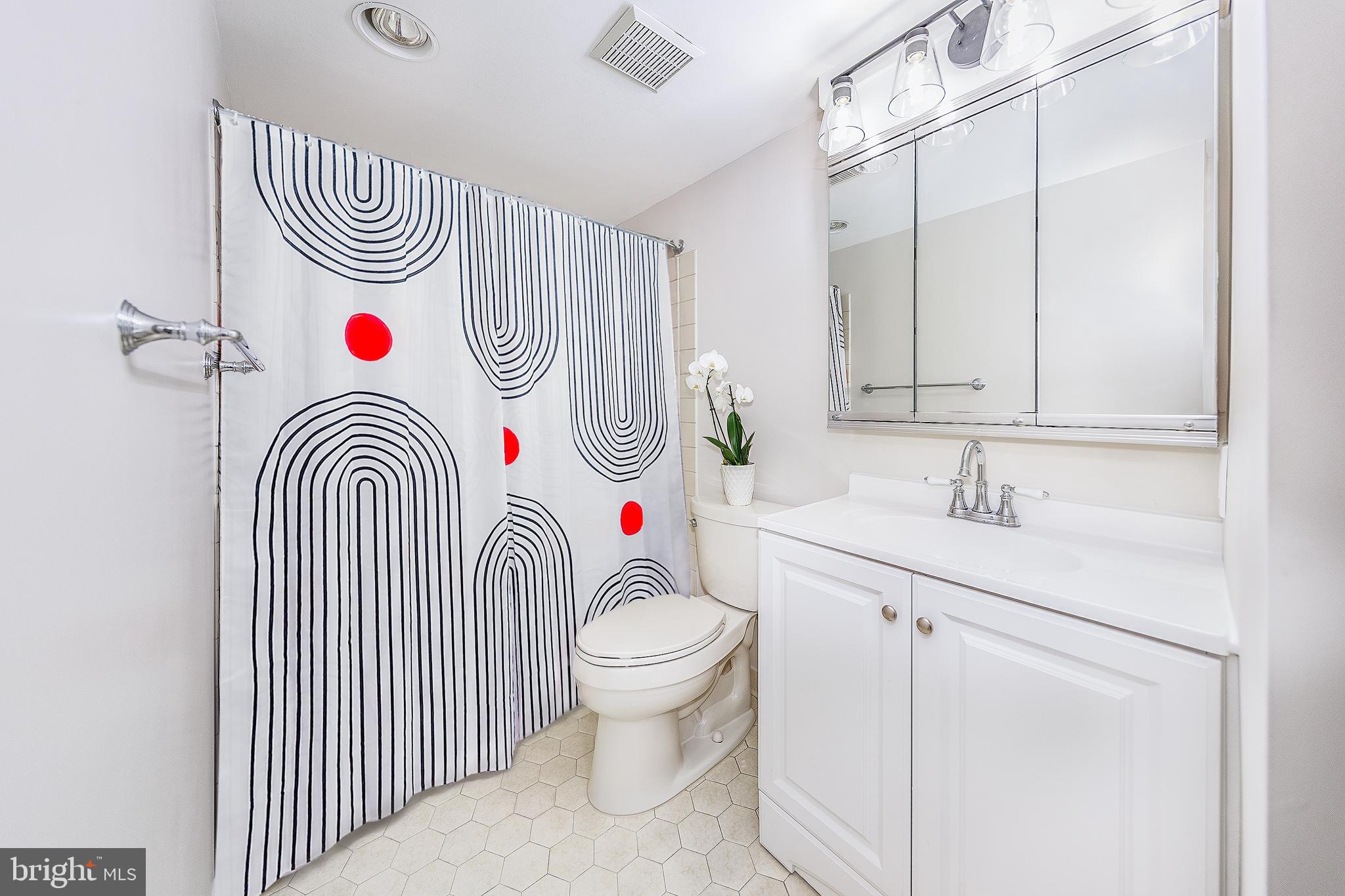 801 N HOWARD STREET 303