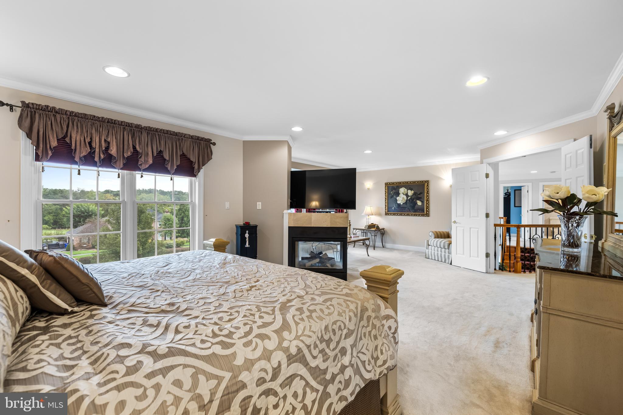 FALLS CREST - Residential