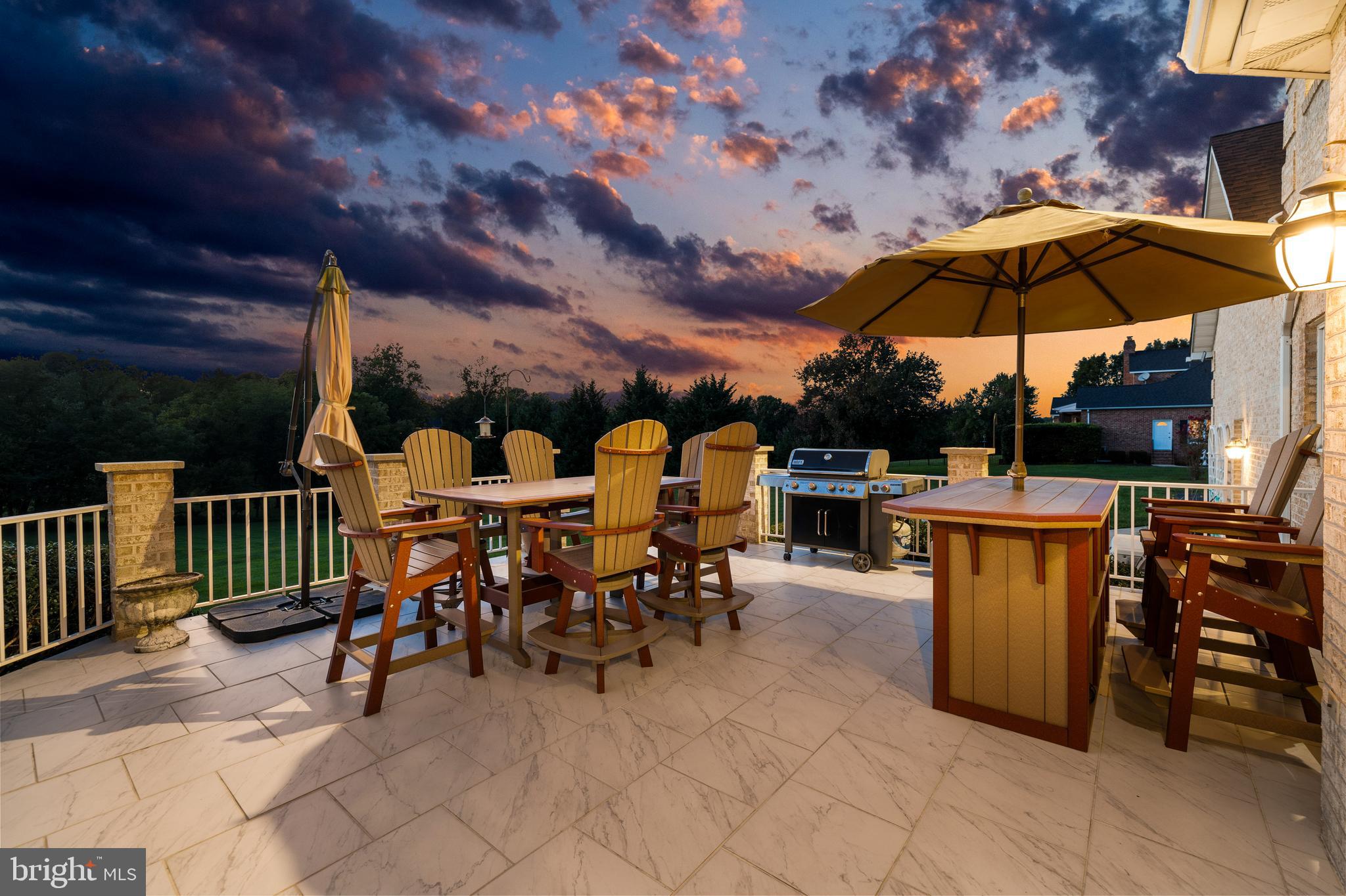 FALLS CREST - Residential