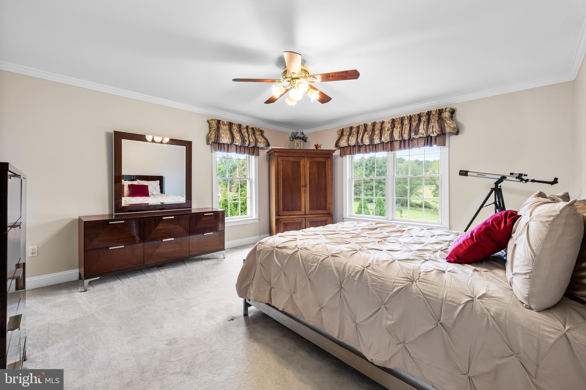 FALLS CREST - Residential