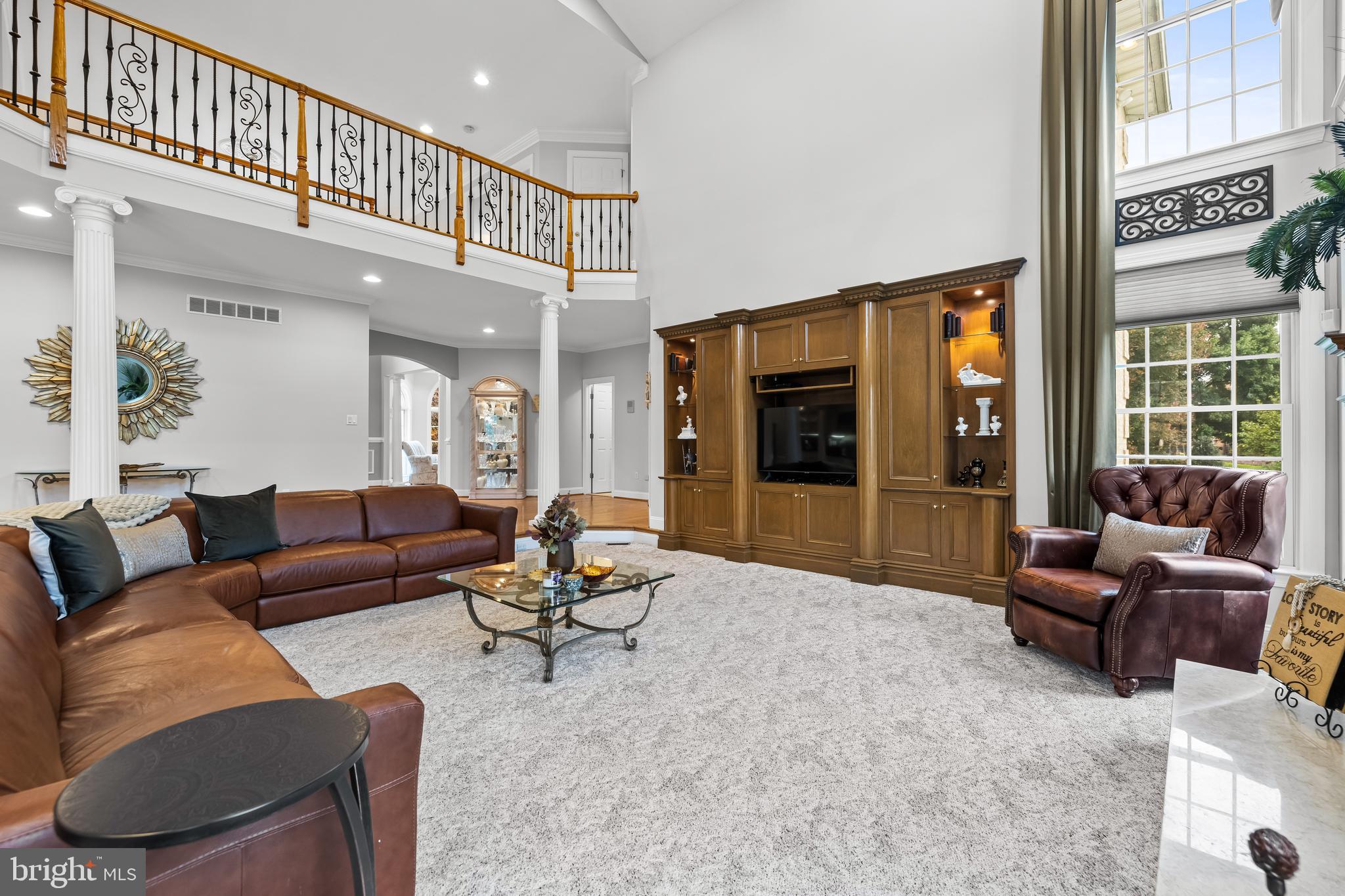 FALLS CREST - Residential