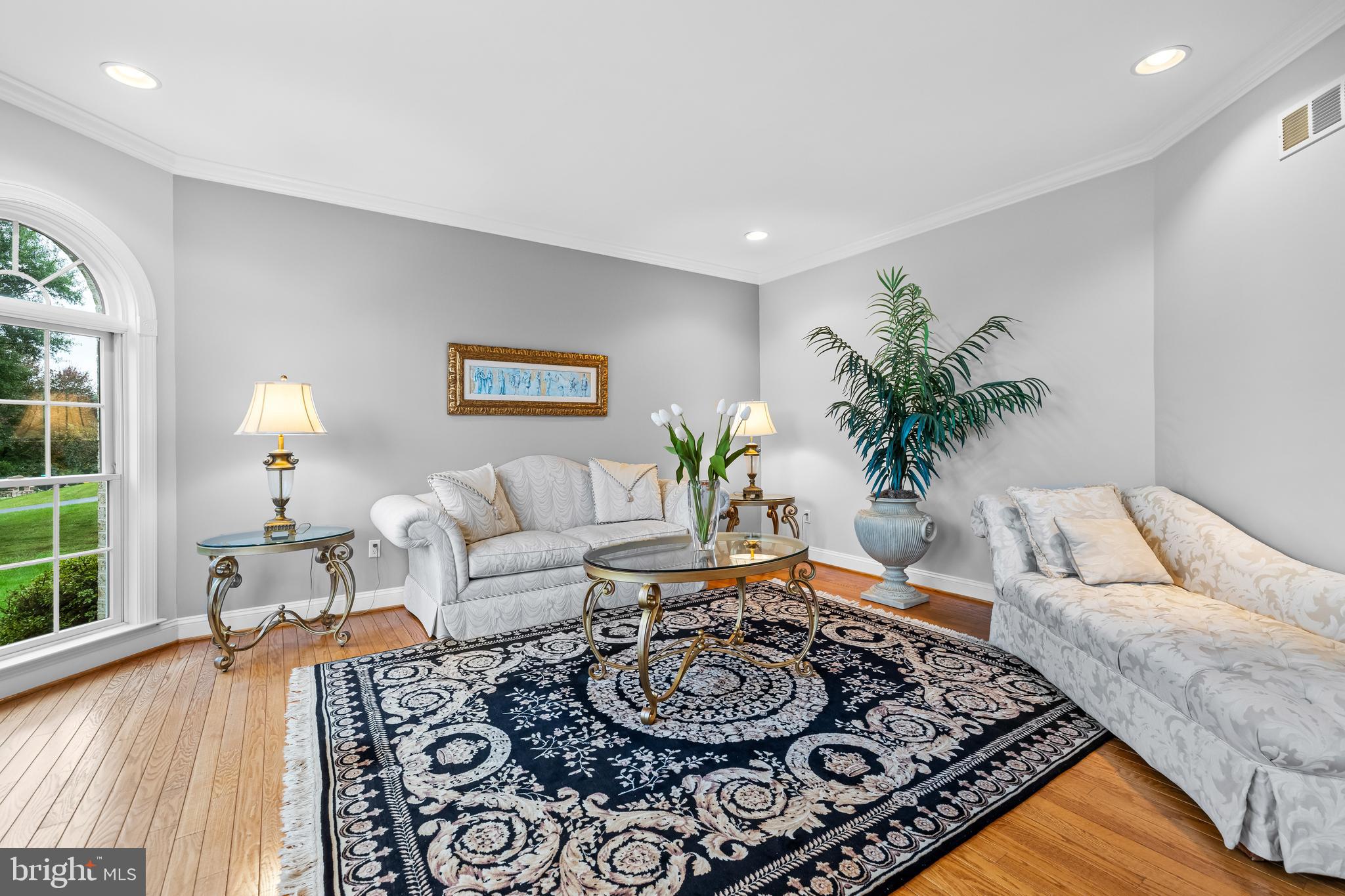 FALLS CREST - Residential