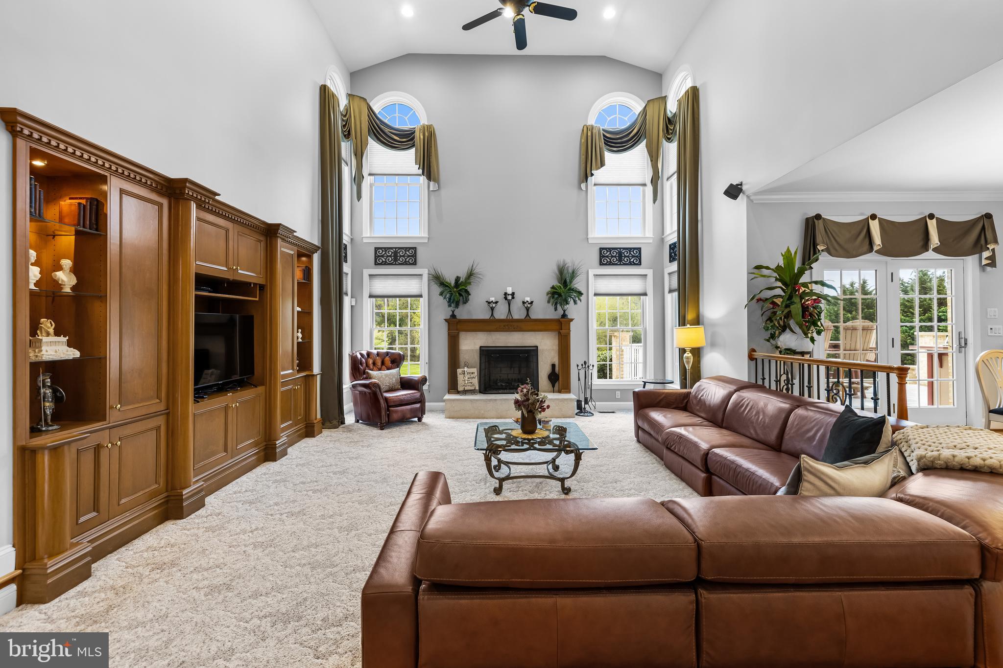 FALLS CREST - Residential