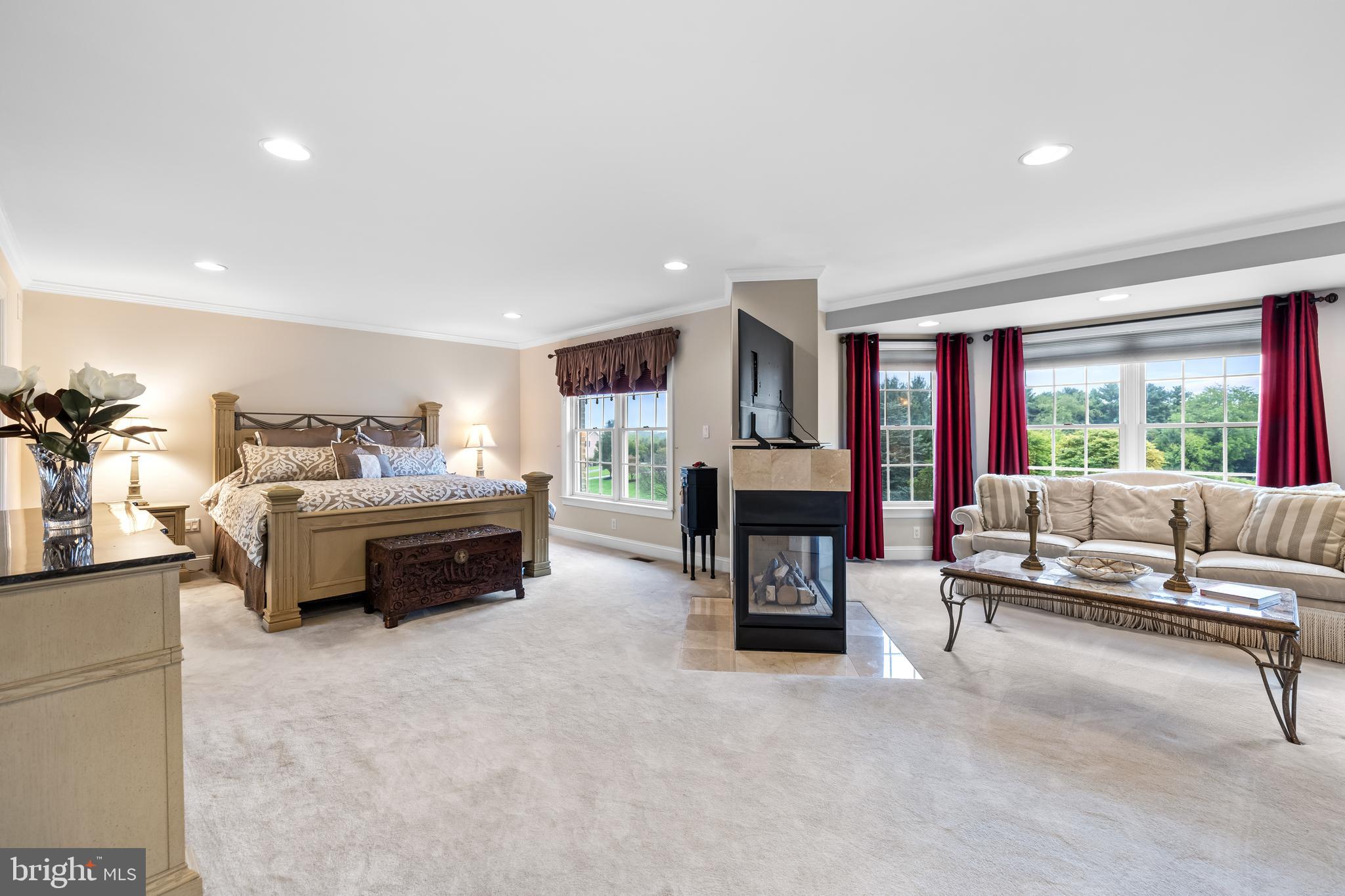 FALLS CREST - Residential