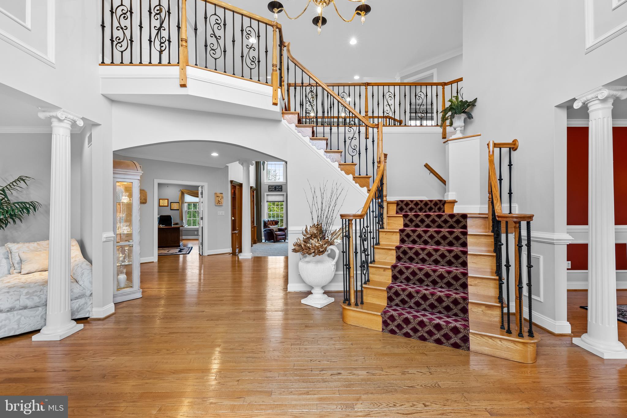 FALLS CREST - Residential