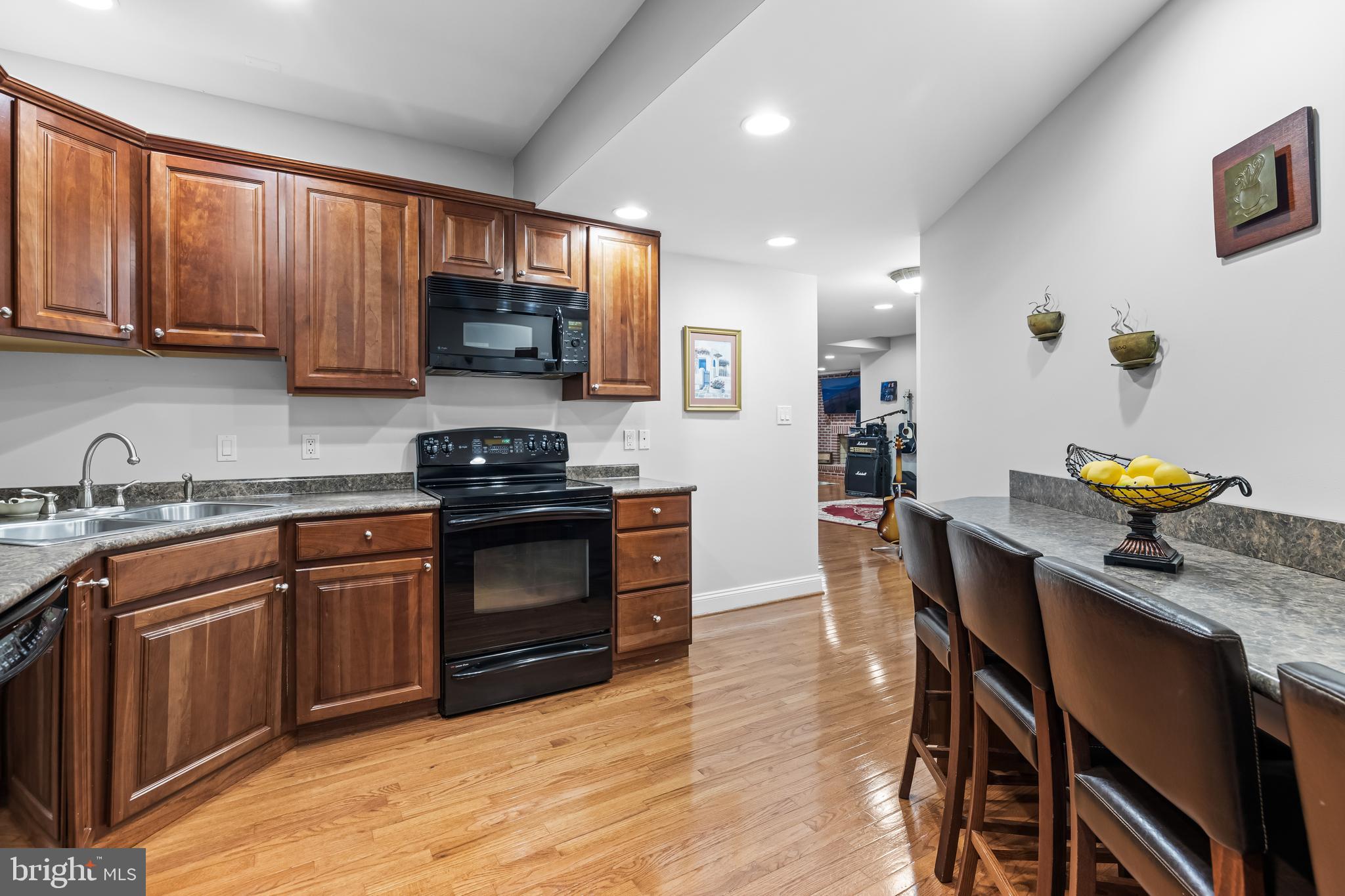 FALLS CREST - Residential