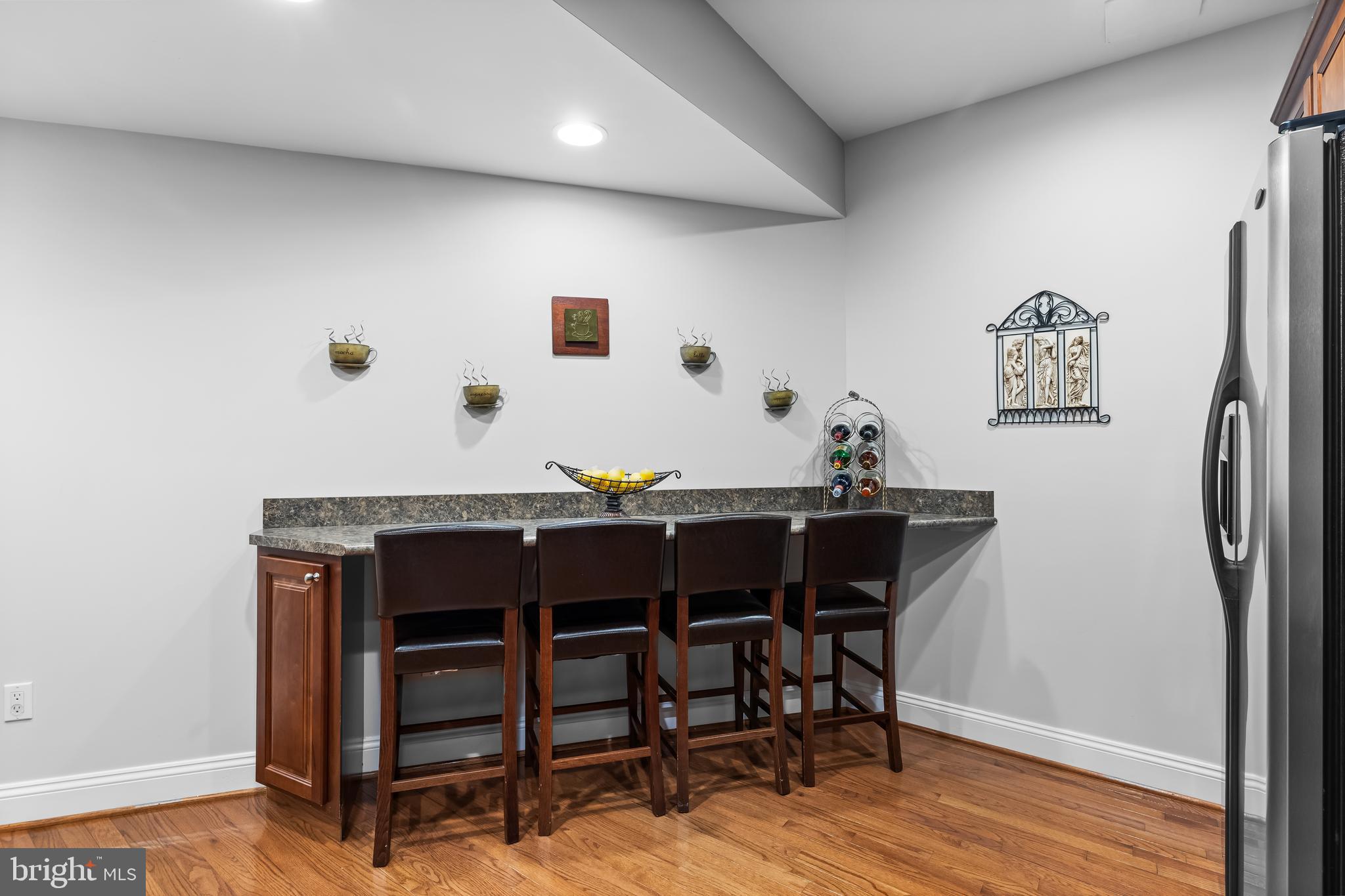 FALLS CREST - Residential