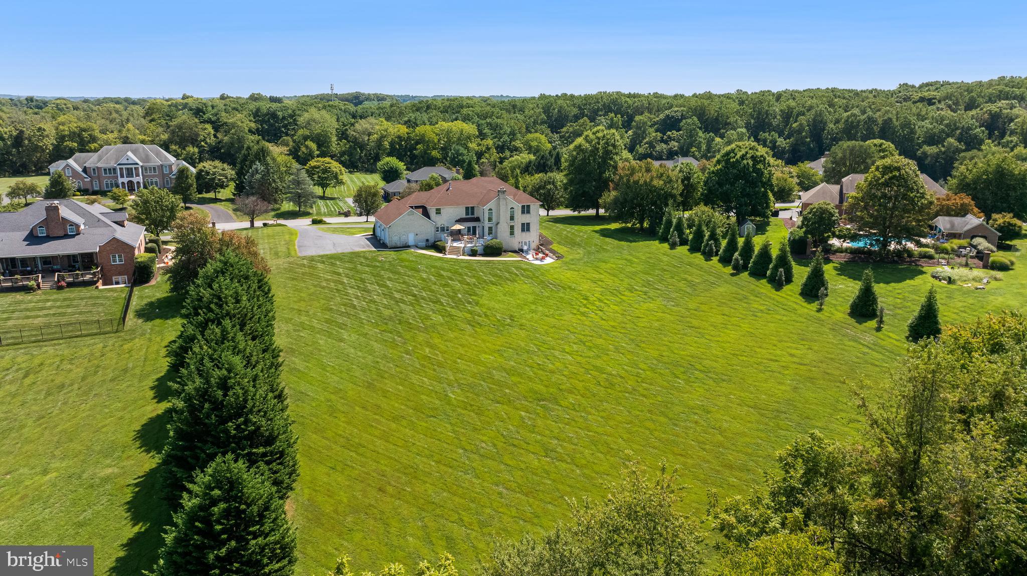 FALLS CREST - Residential