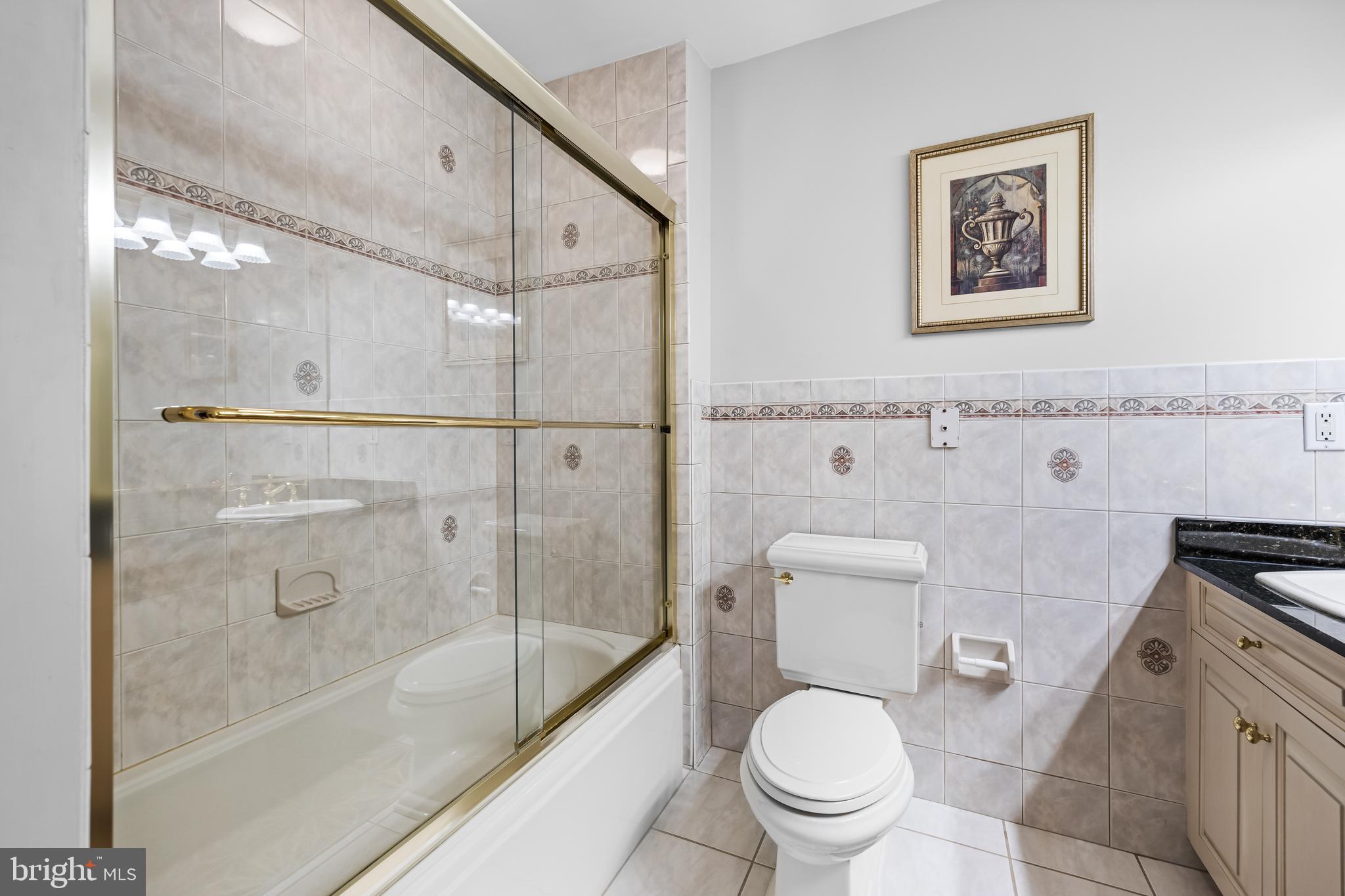 FALLS CREST - Residential