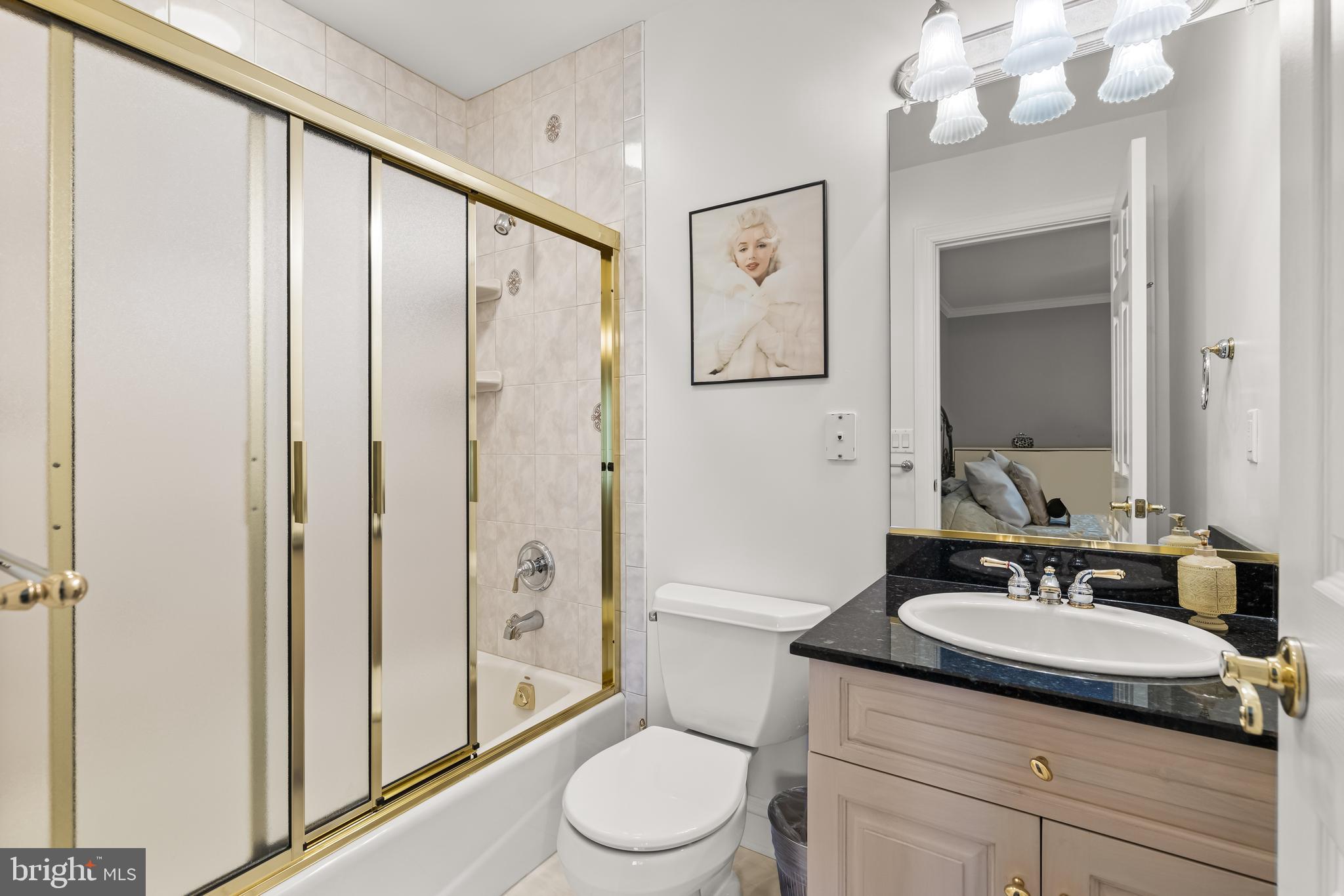 FALLS CREST - Residential