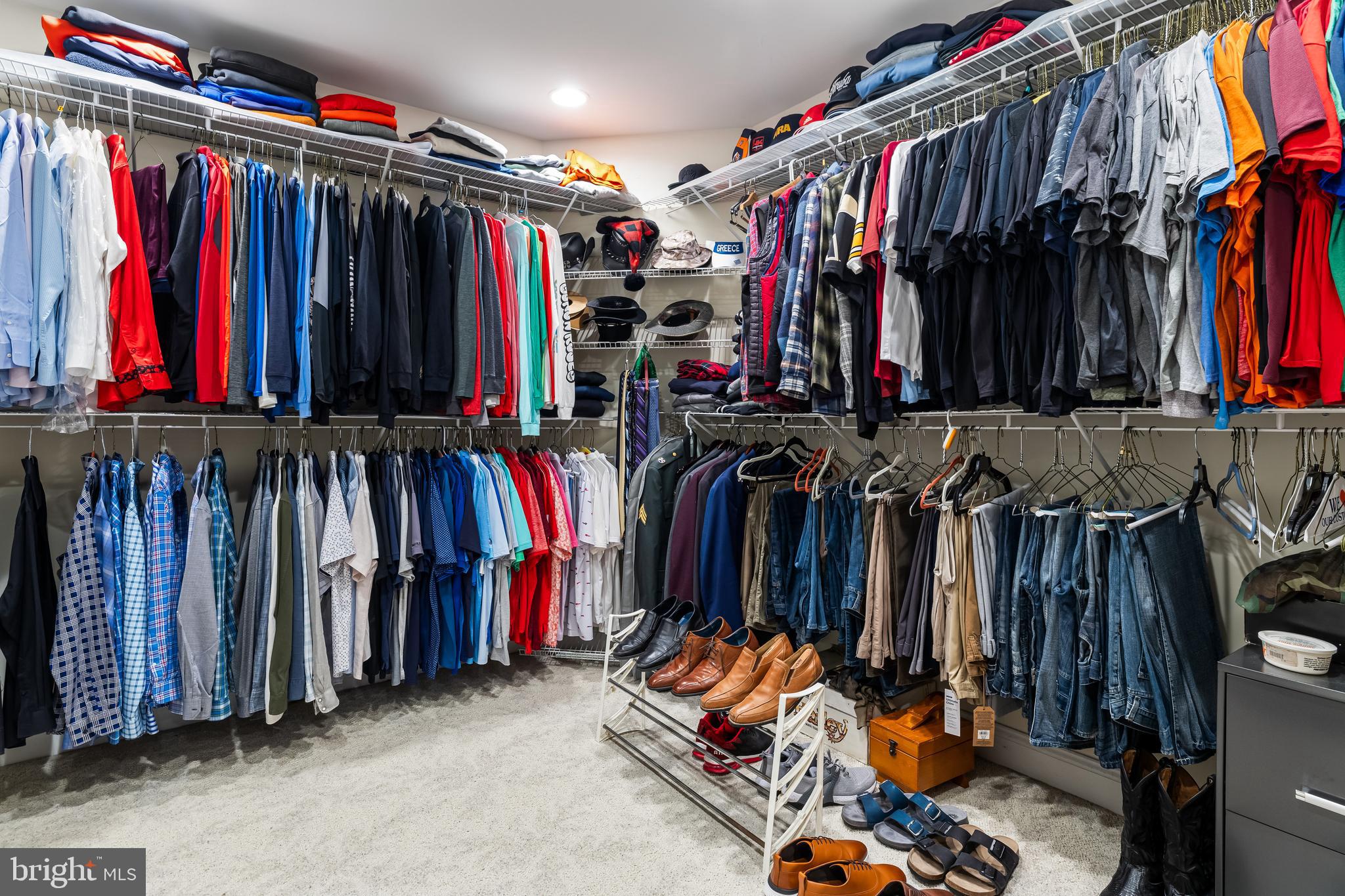 FALLS CREST - Residential