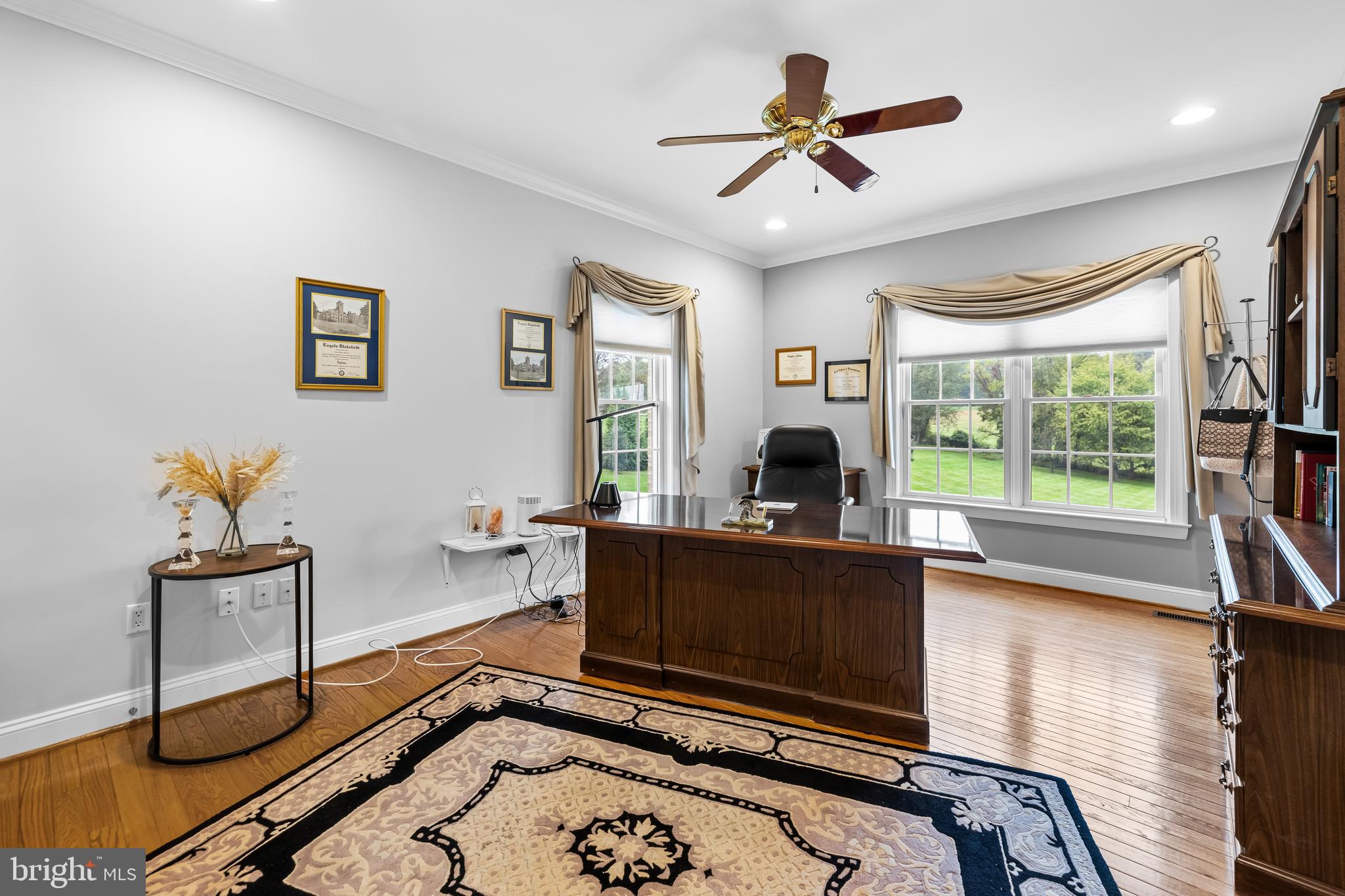 FALLS CREST - Residential