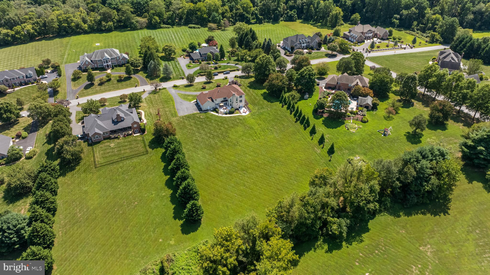 FALLS CREST - Residential