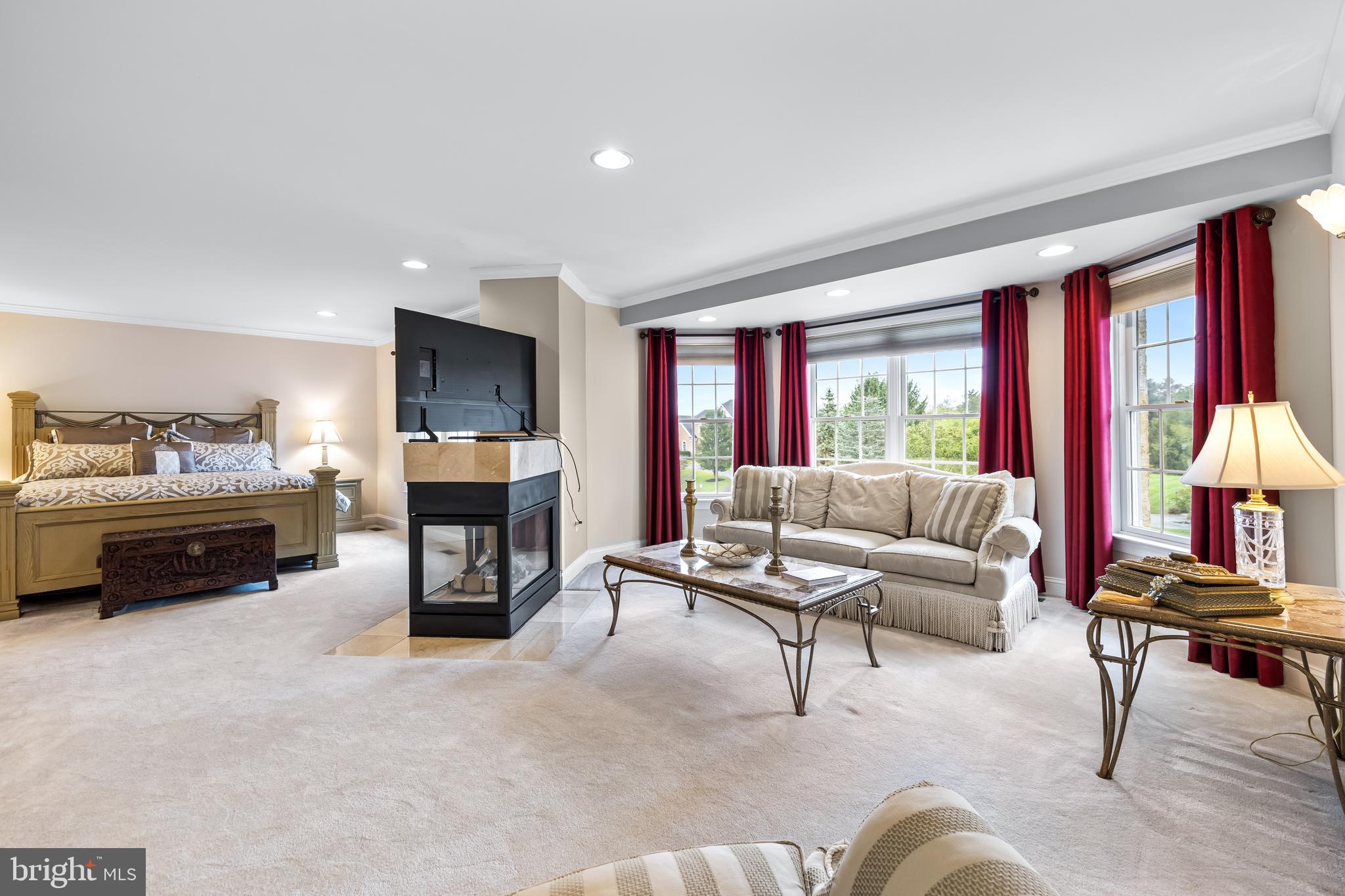 FALLS CREST - Residential