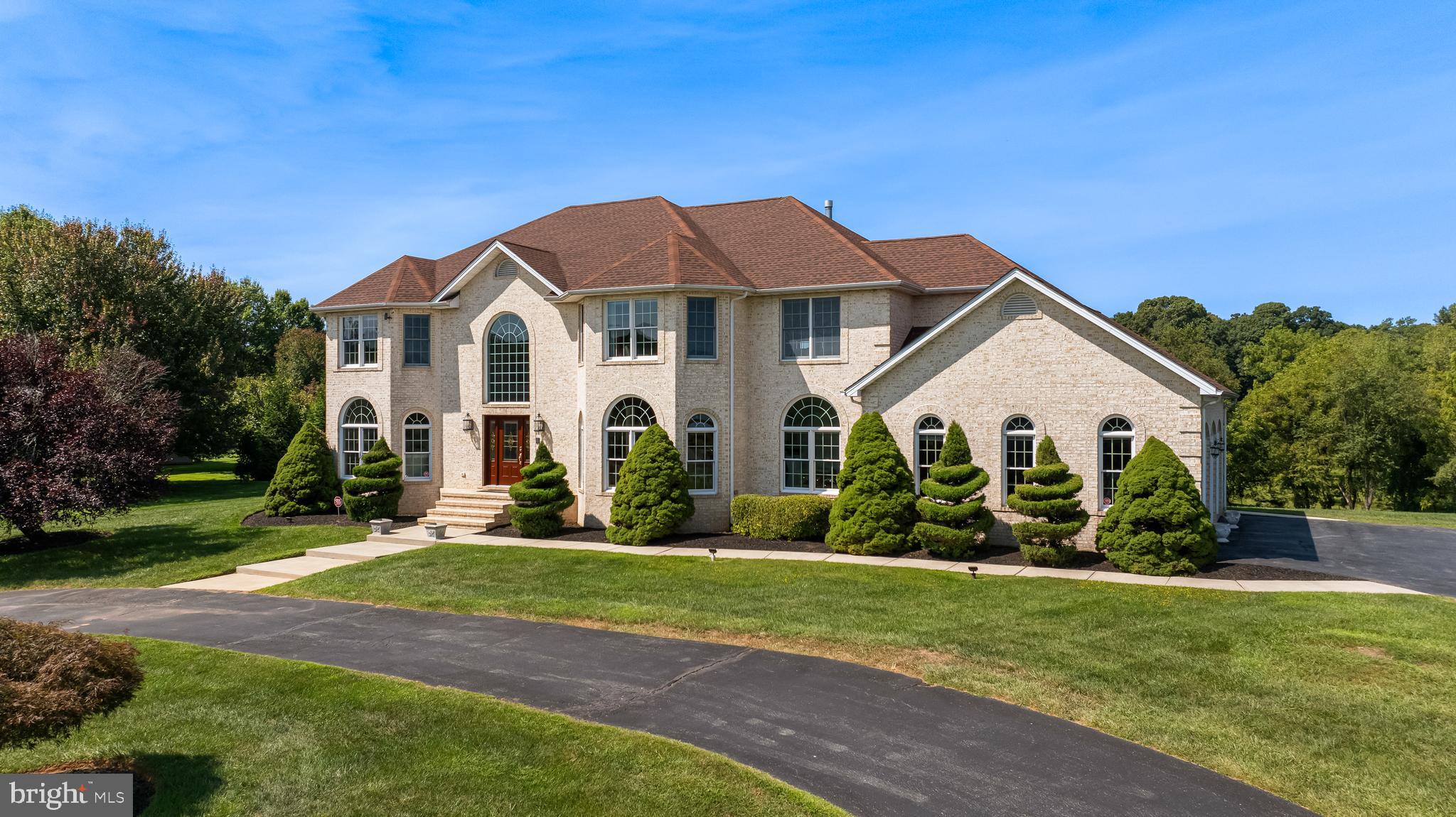 FALLS CREST - Residential