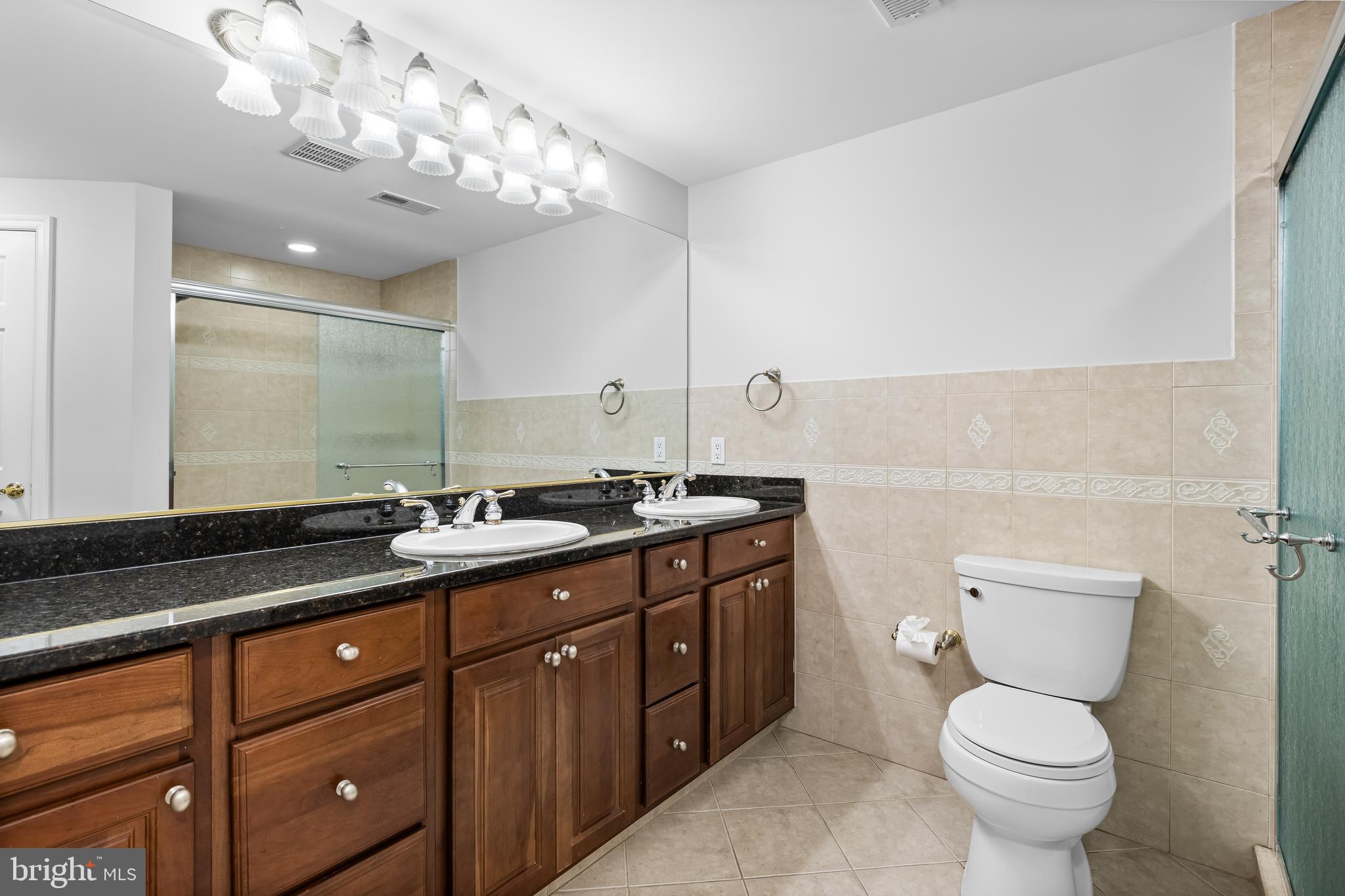 FALLS CREST - Residential