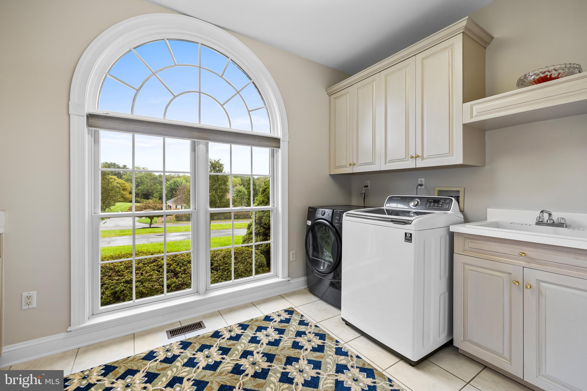 FALLS CREST - Residential