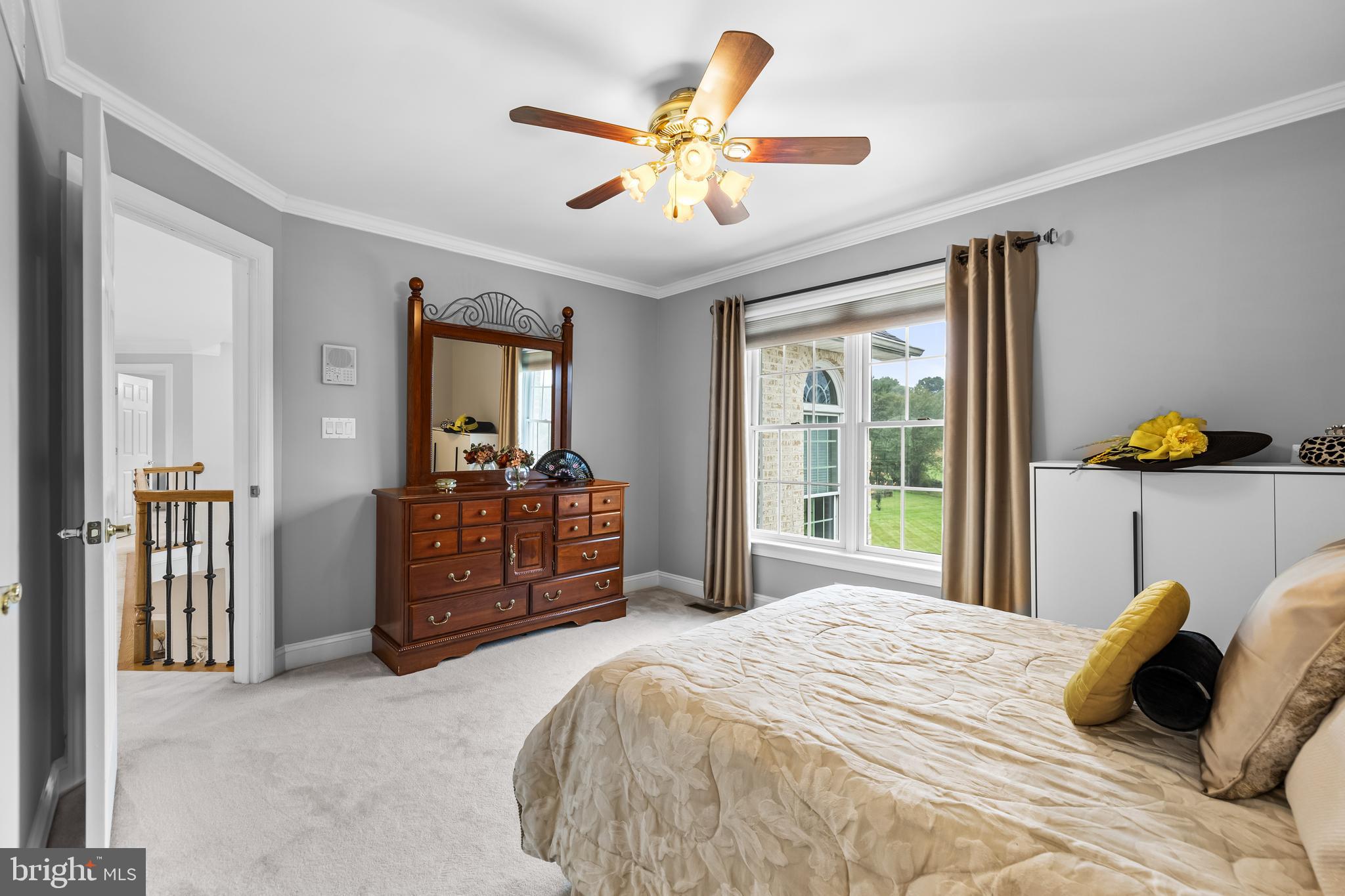 FALLS CREST - Residential