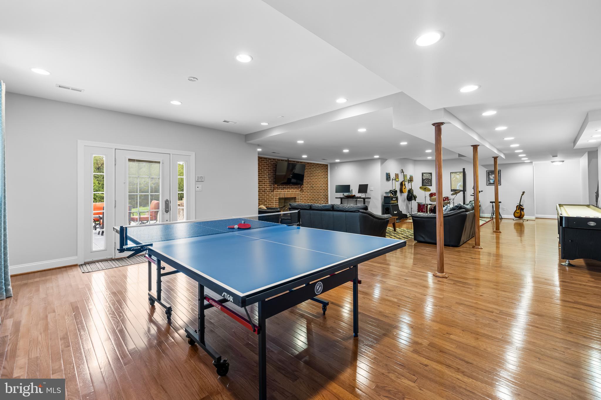 FALLS CREST - Residential