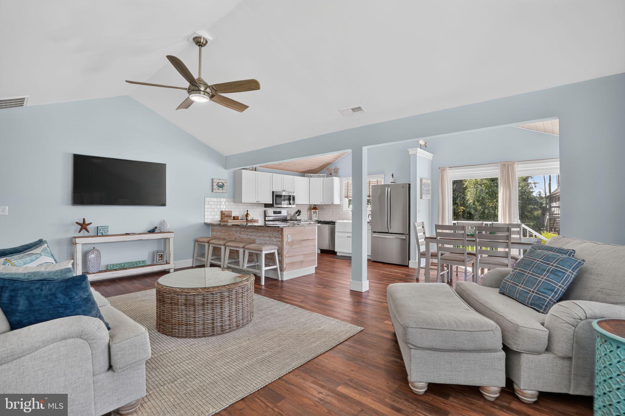 5190 PINE TREE WAY