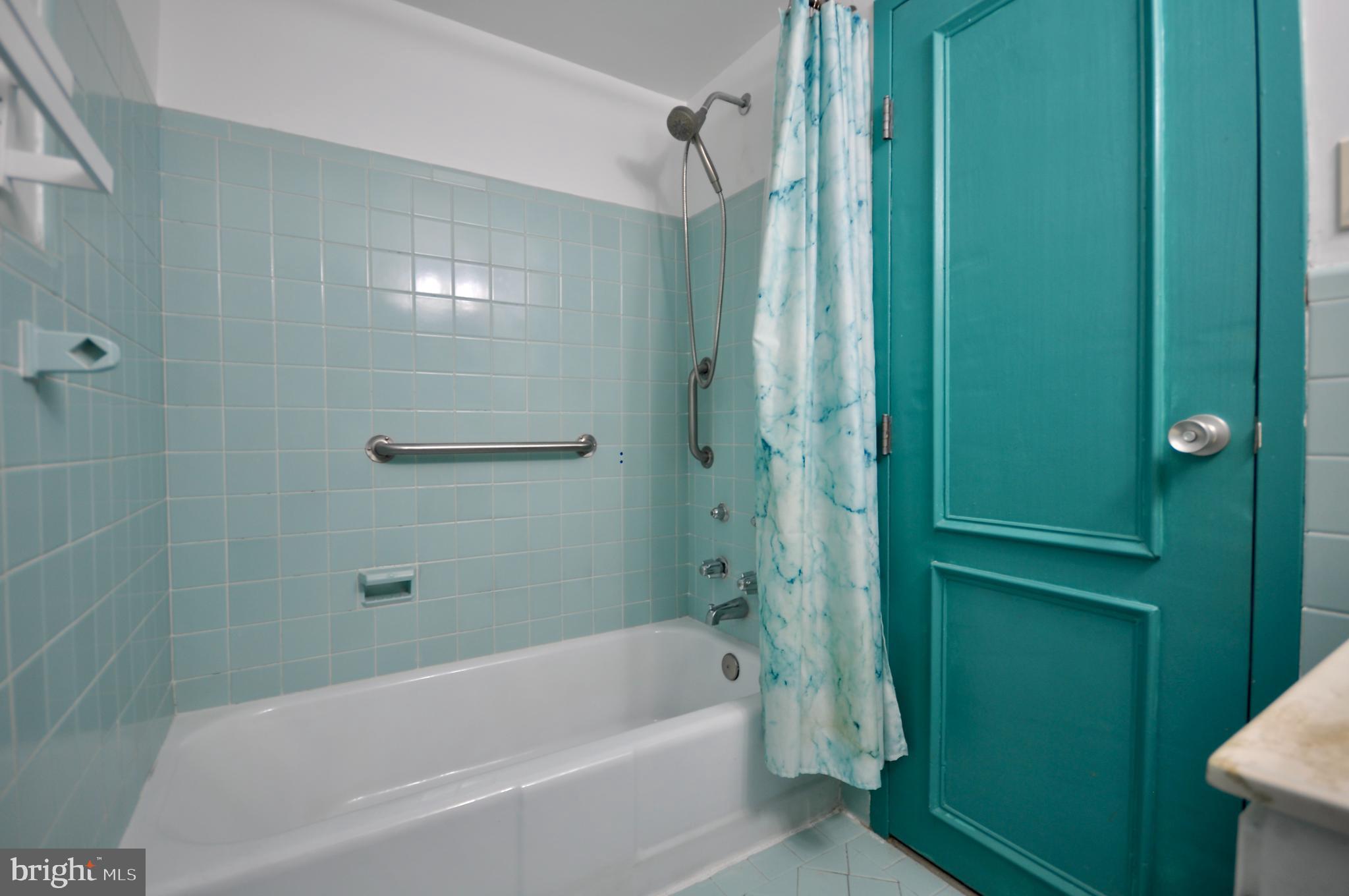 ELKINS PARK HOUSE - Residential