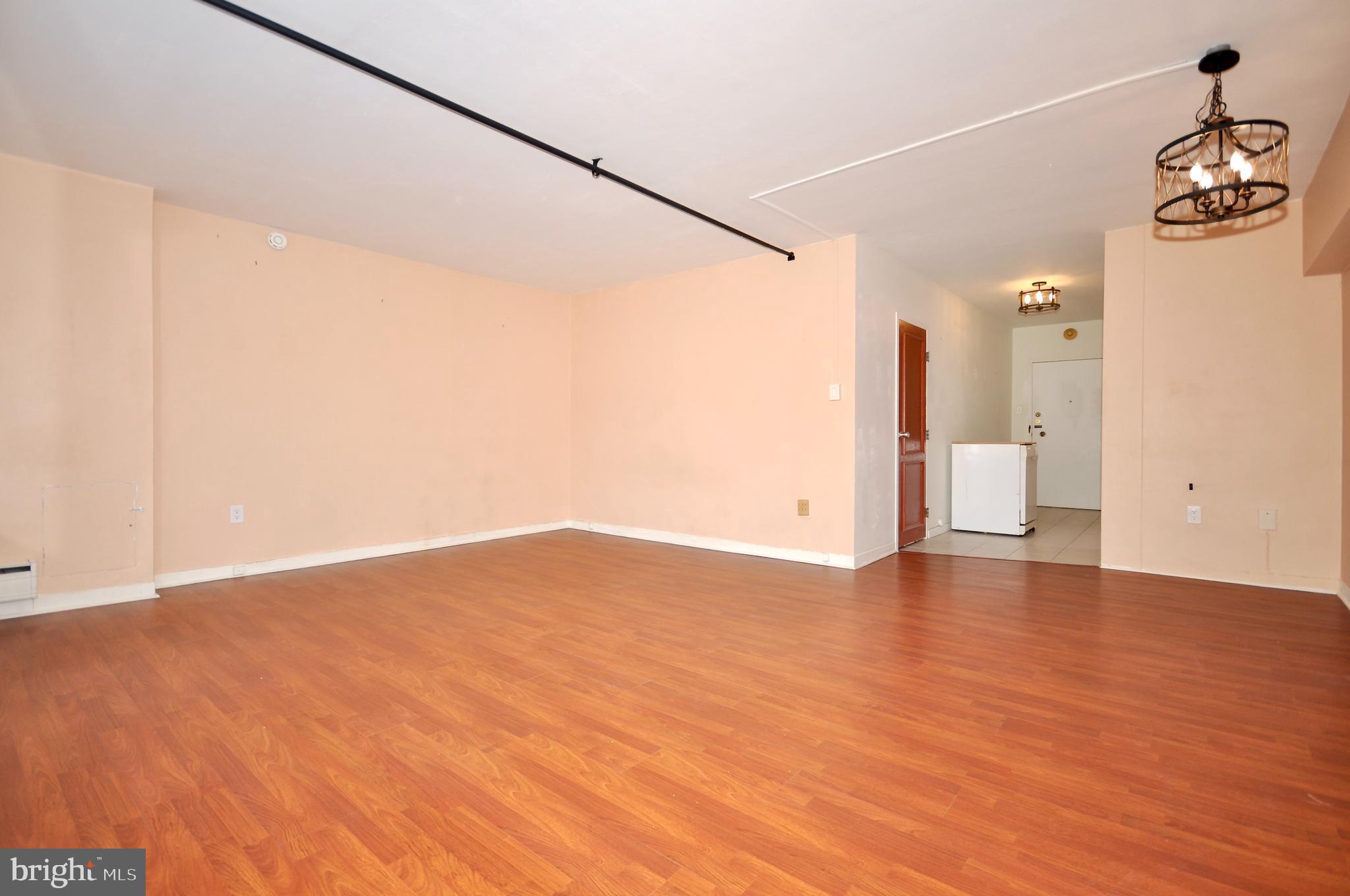 ELKINS PARK HOUSE - Residential