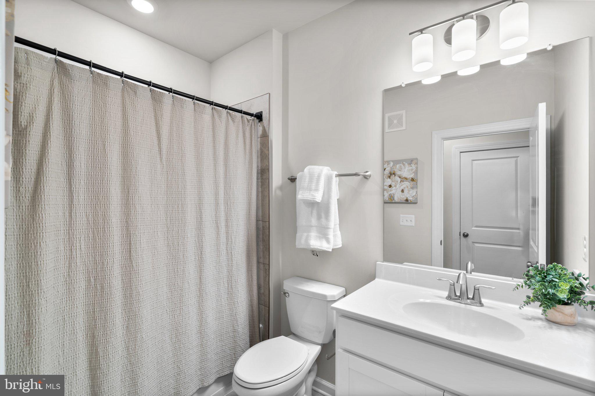 METRO WALK AT MOOREFIELD STATION - Residential