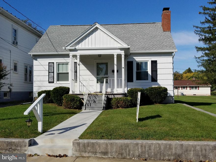 Very nice, well maintained home in desirable West end of Martinsburg, North of King Street.  Recently renovated cottage home with central heat and air conditioning, newly painted, new roof and new kitchen vinyl. Street parking plus detached garage suitable for workshop. Tenant responsible for all utilities, pets case-by-case, no smoking. Agent owner.