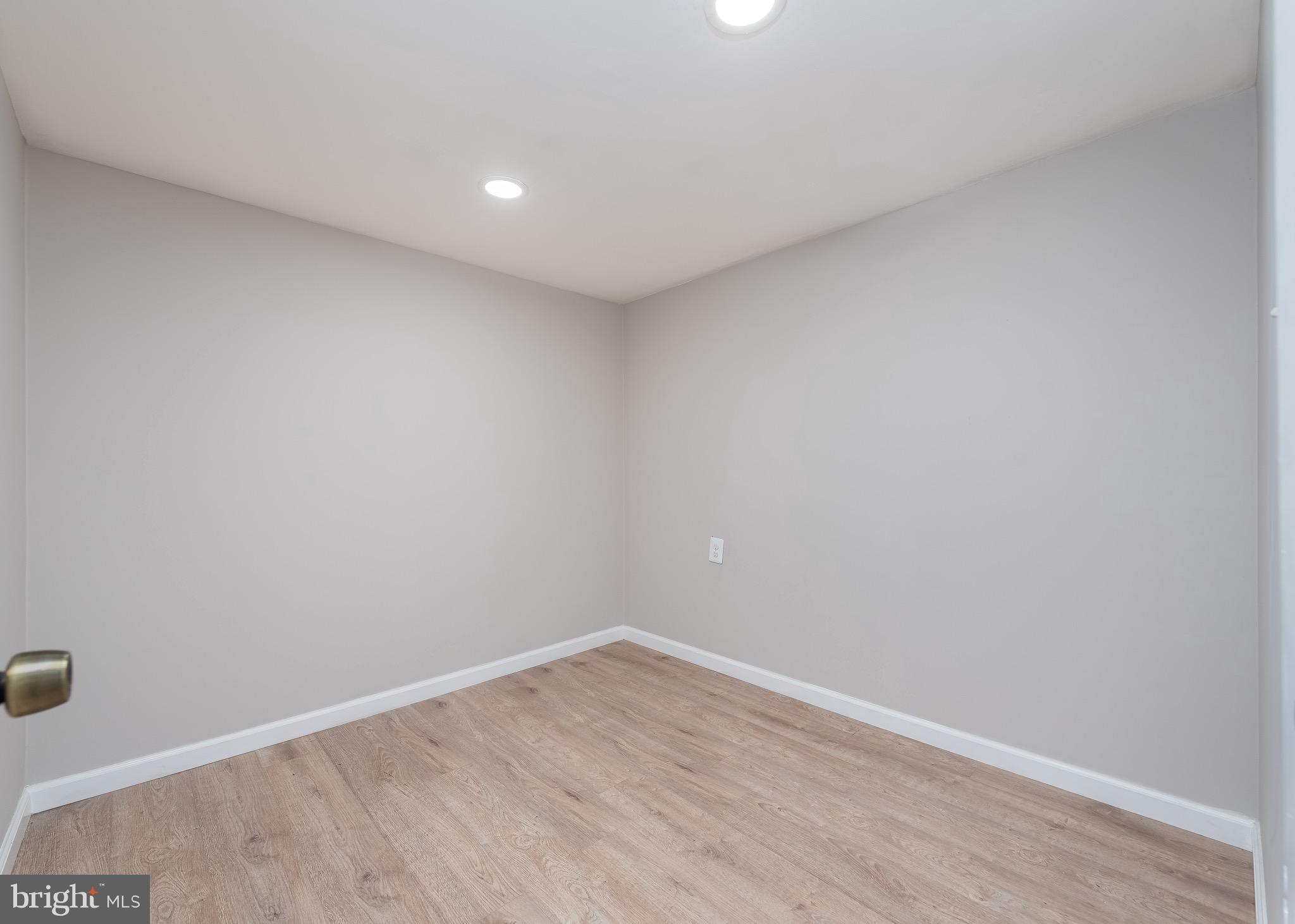 RAMBLEWOOD - Residential